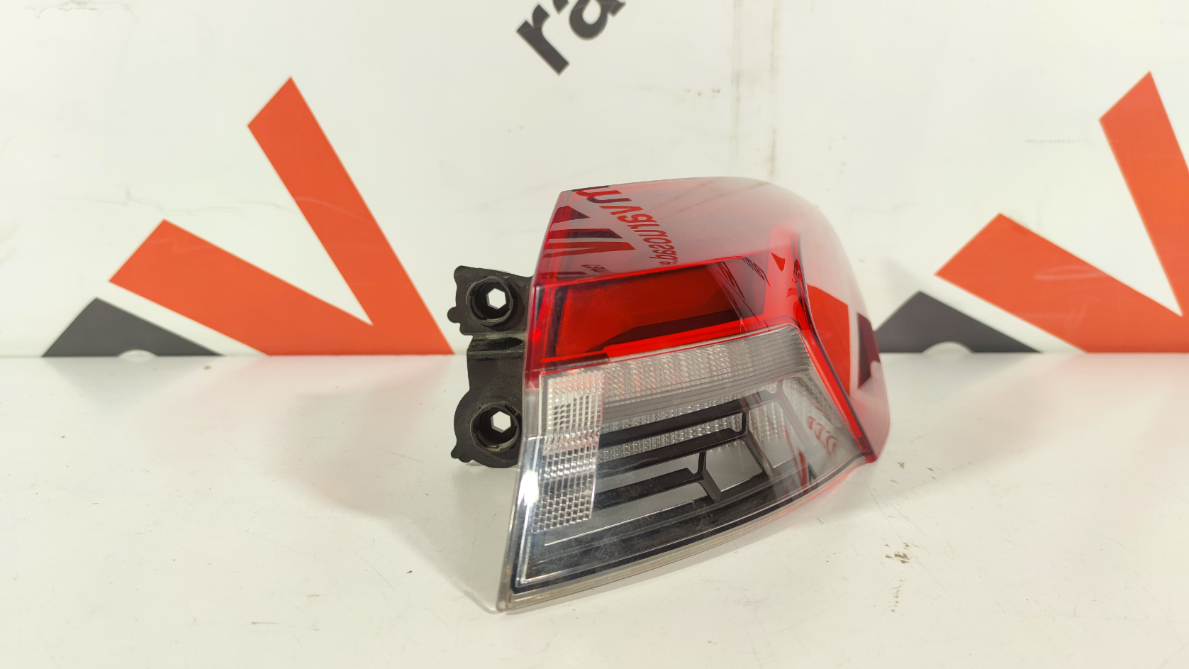 Audi Q4 E-tron tagatuli / rear light - pilt 2