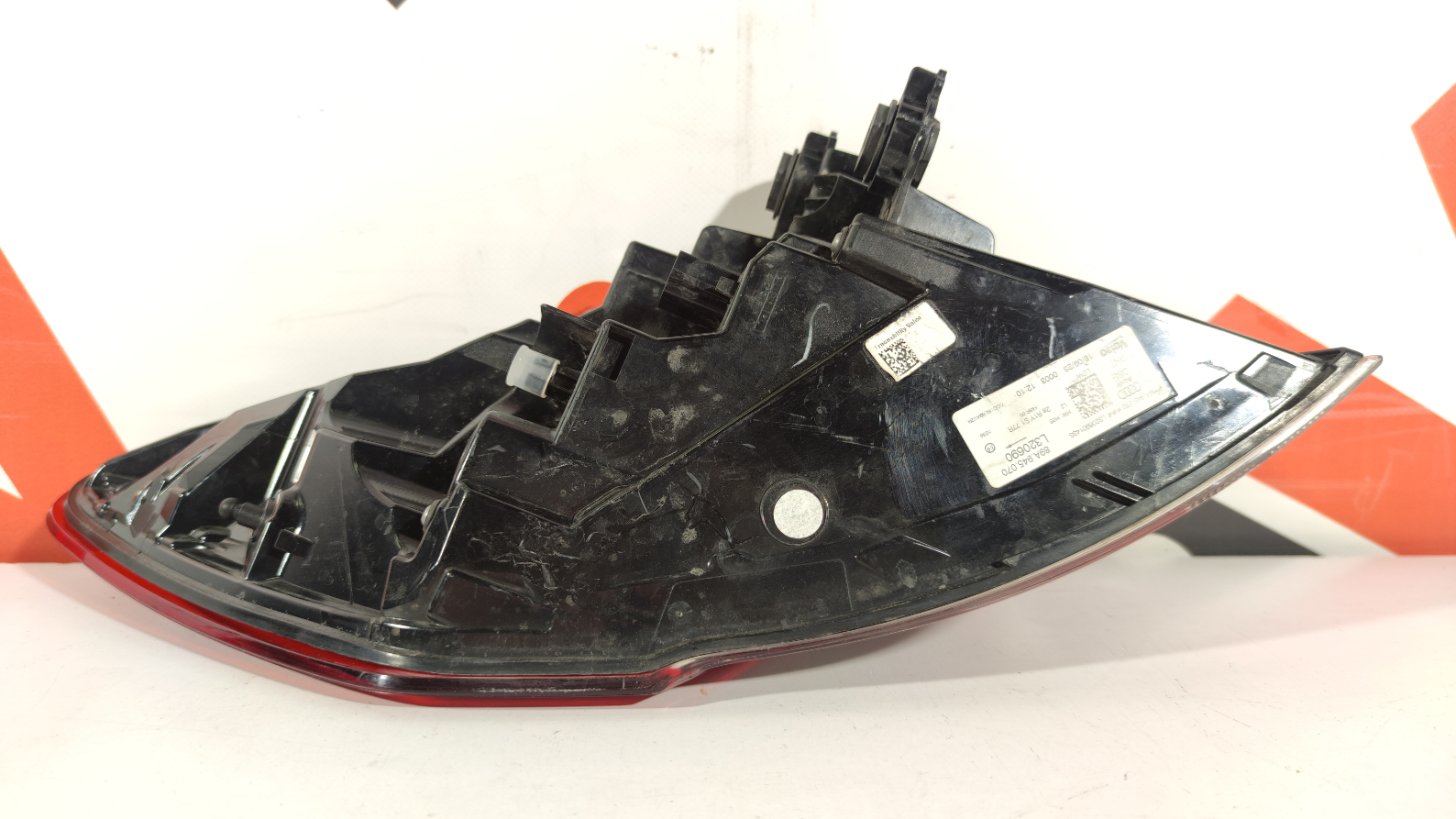 Audi Q4 E-tron tagatuli / rear light - pilt 5