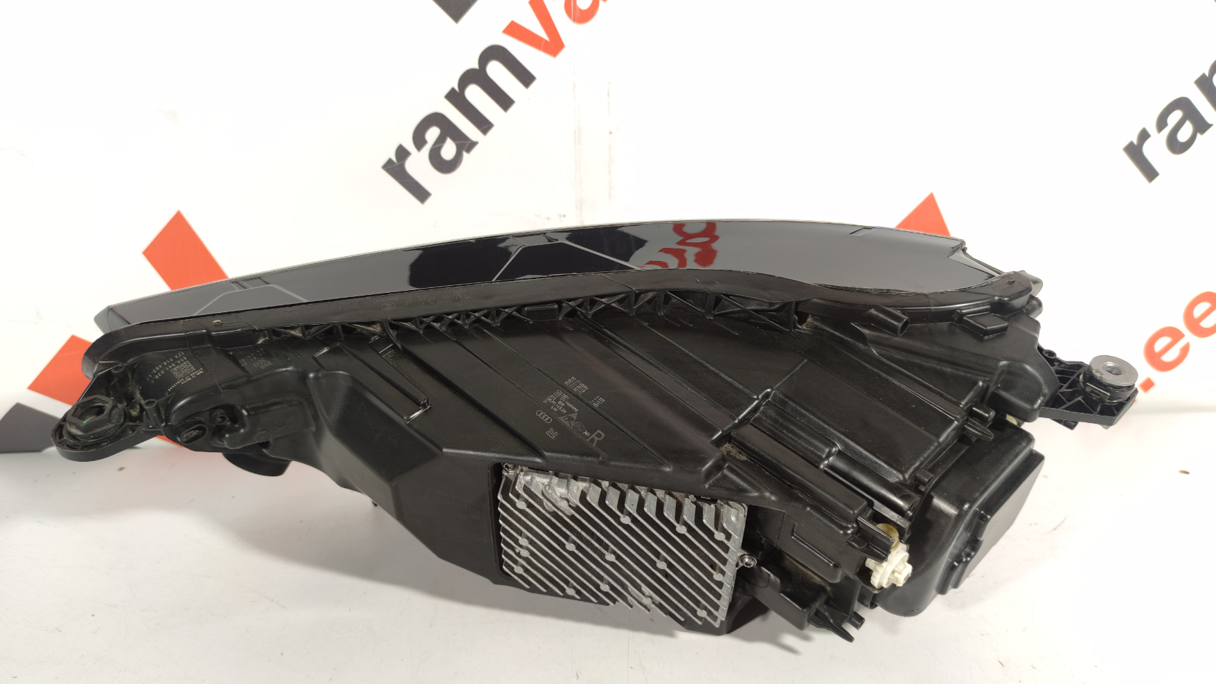 Audi Q5 esituli / headlight - pilt 4