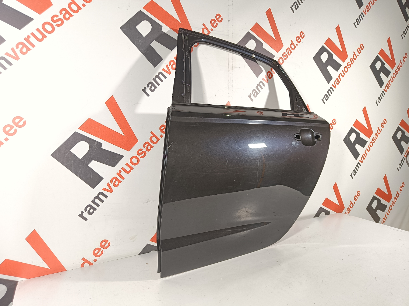 Audi A6 C7 tagauks / rear doors - pilt 2