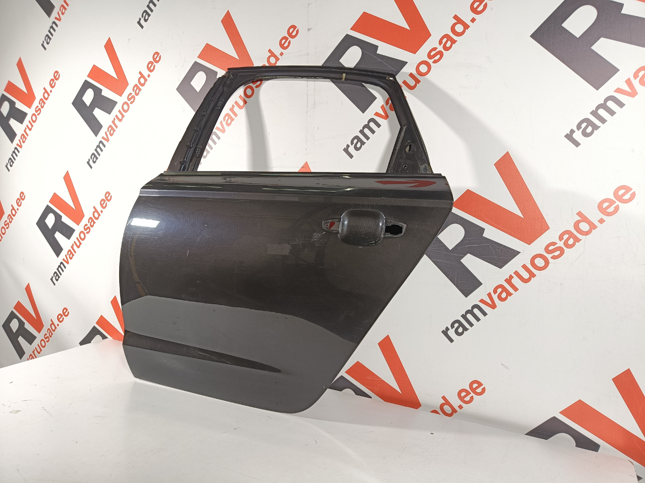 Audi A6 C7 tagauks / rear doors - pilt 3