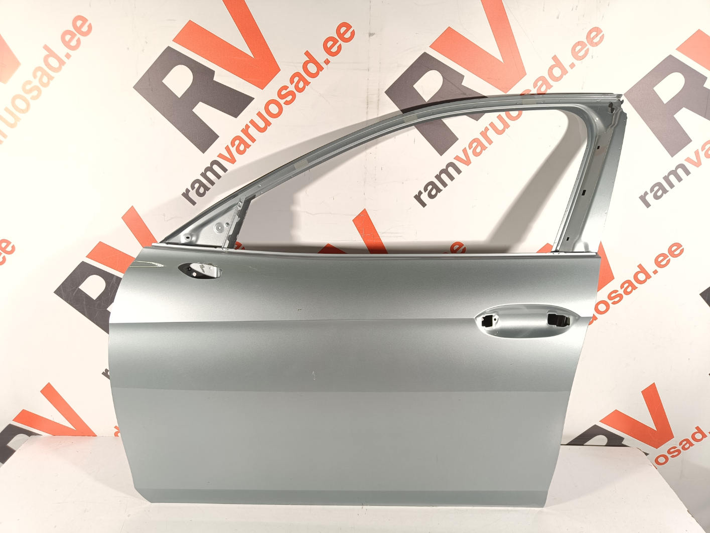 VW Passat / Superb esiuks / front doors