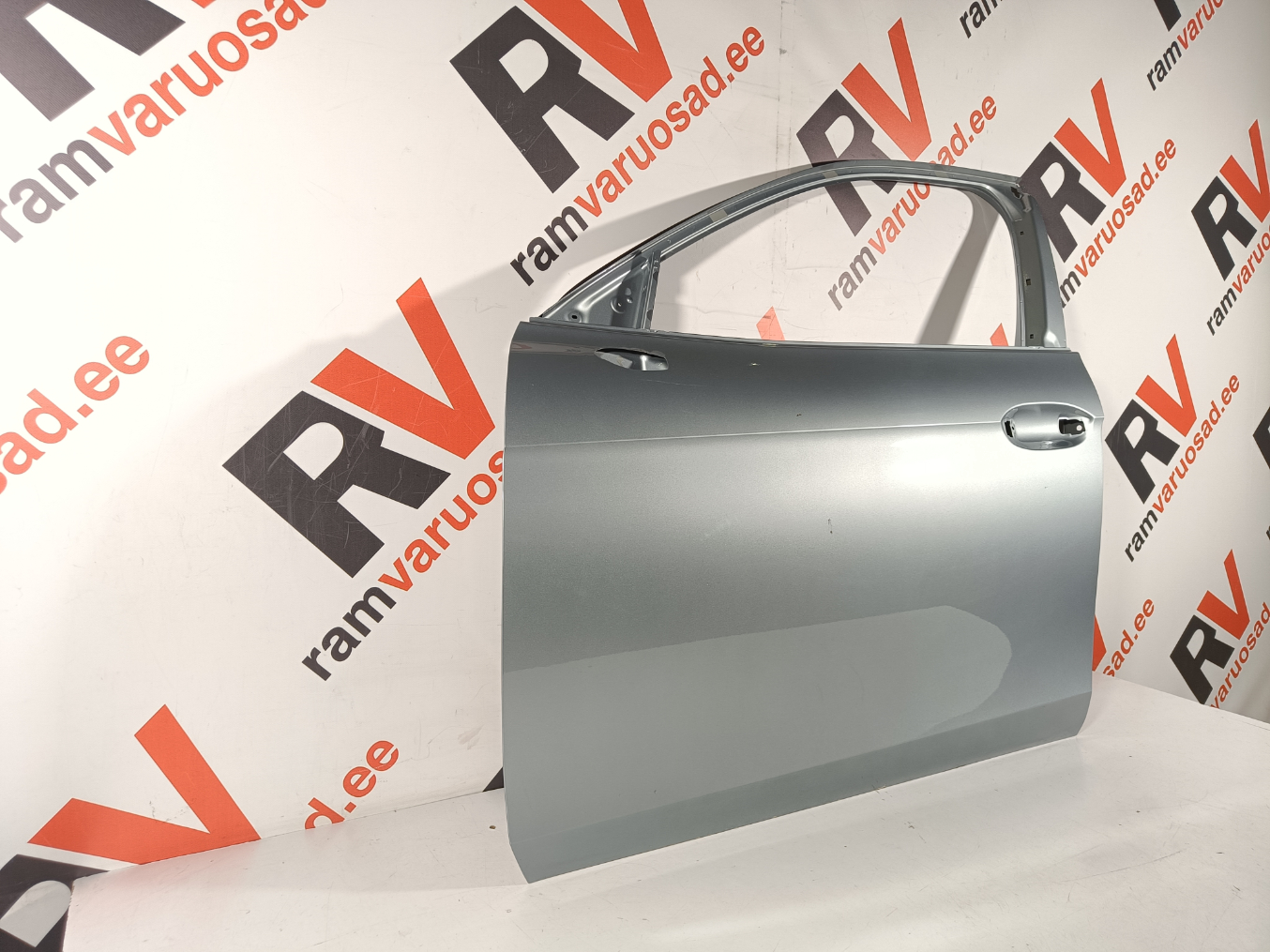 VW Passat / Superb esiuks / front doors - pilt 2