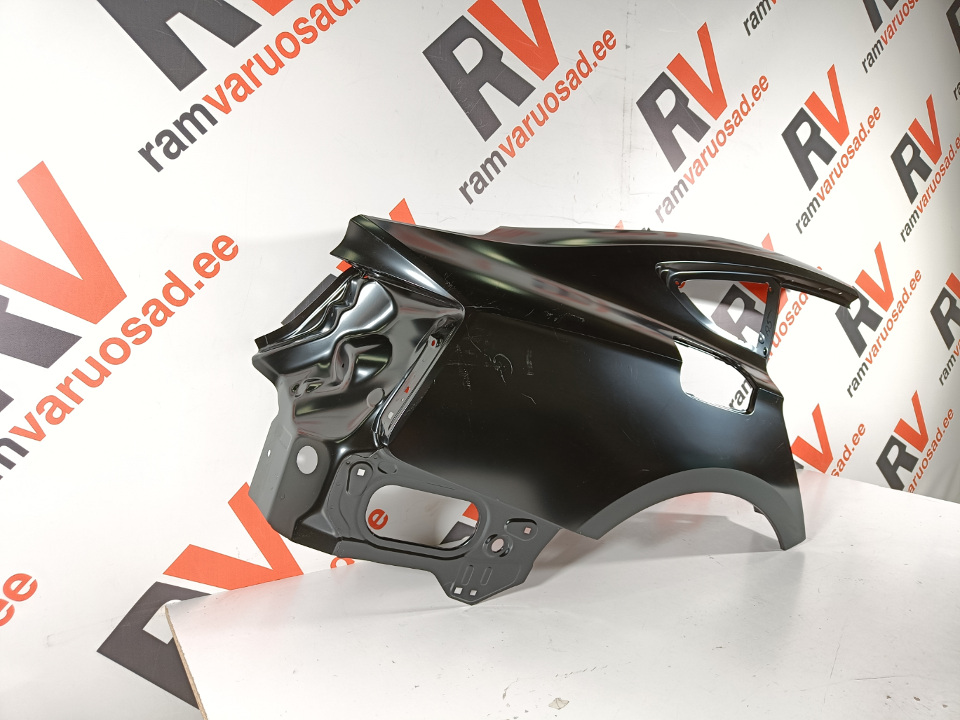 Audi A5 tagatiib / rear fender - pilt 2