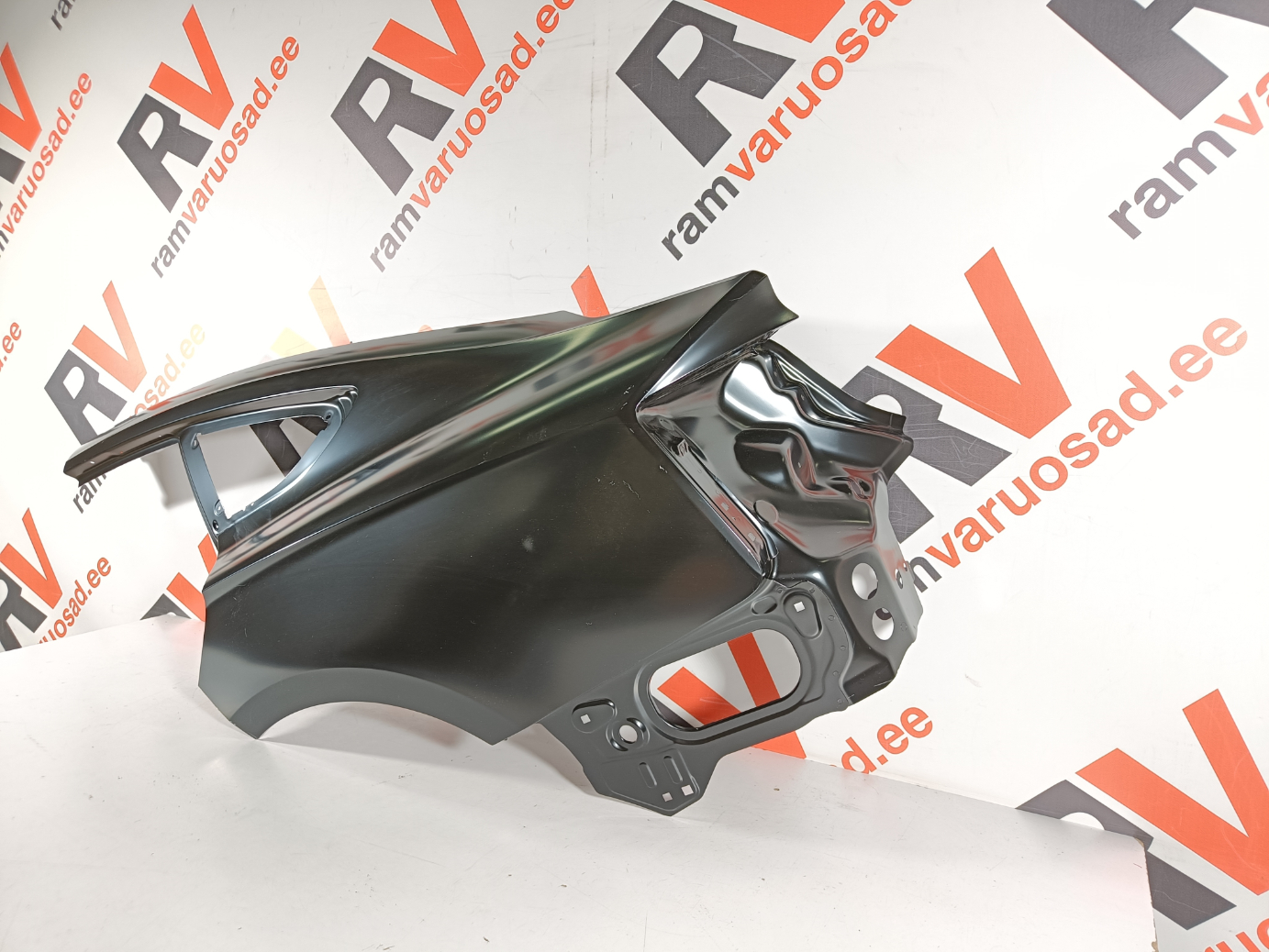 Audi A5 tagatiib / rear fender - pilt 3