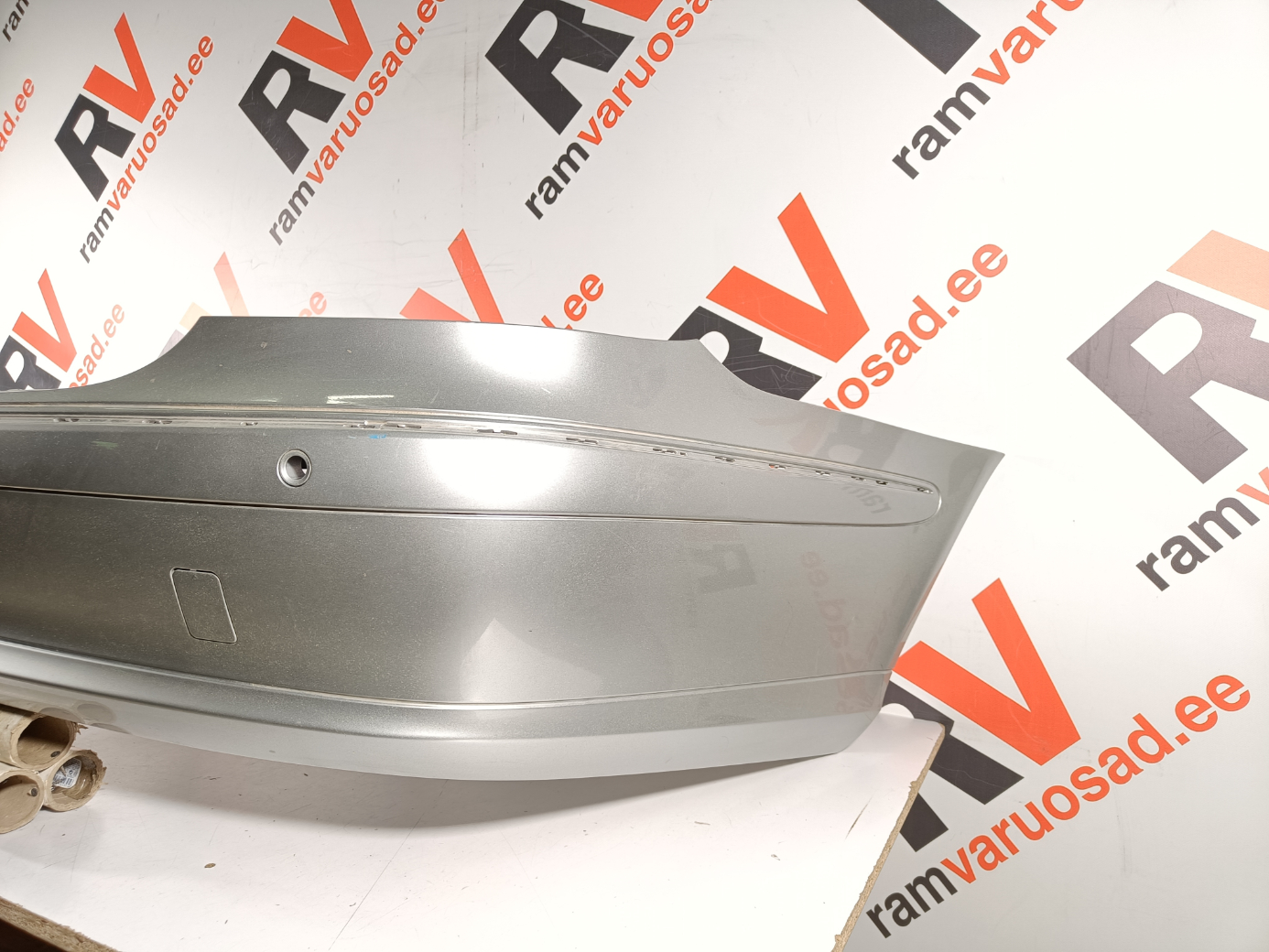 Mercedes E W211 tagastange / rear bumper - pilt 3