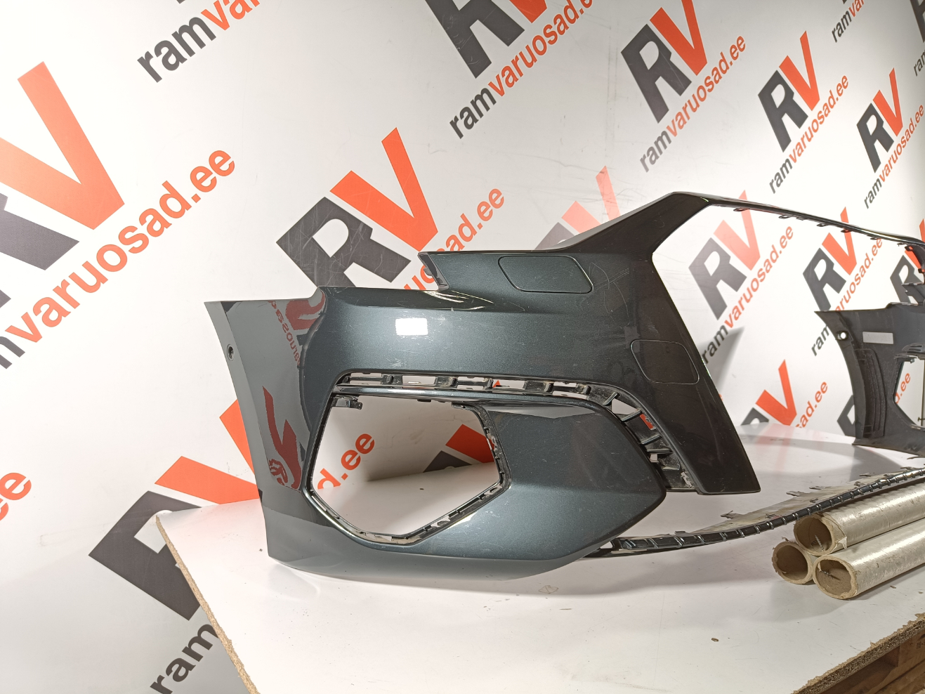 Audi A3 esistange / front bumper - pilt 2