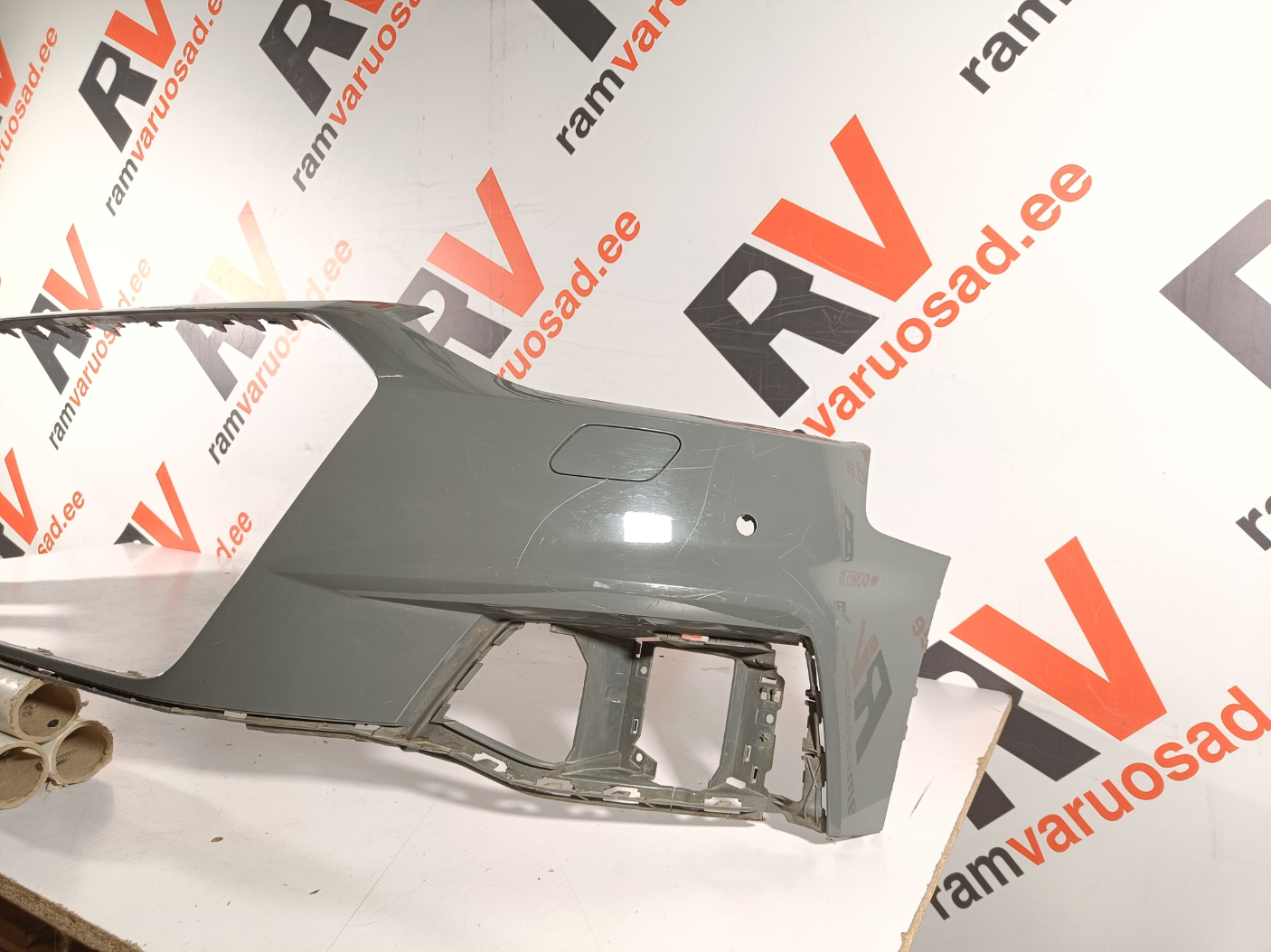 Audi A4 B9 Allroad esistange / front bumper - pilt 3