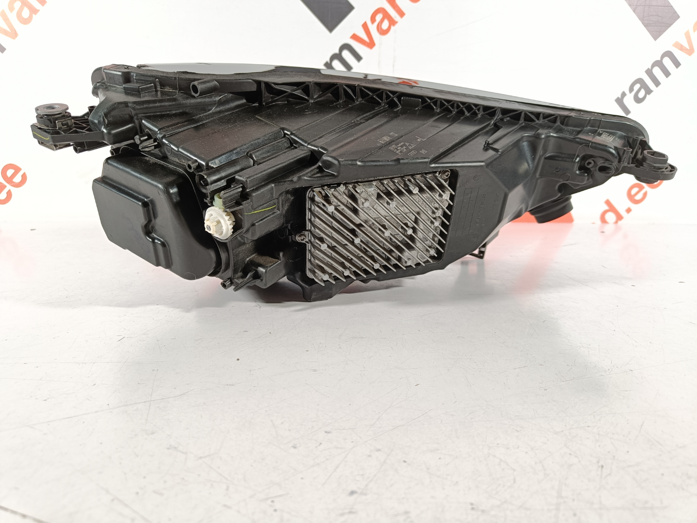 Audi Q5 esituli / headlight - pilt 3