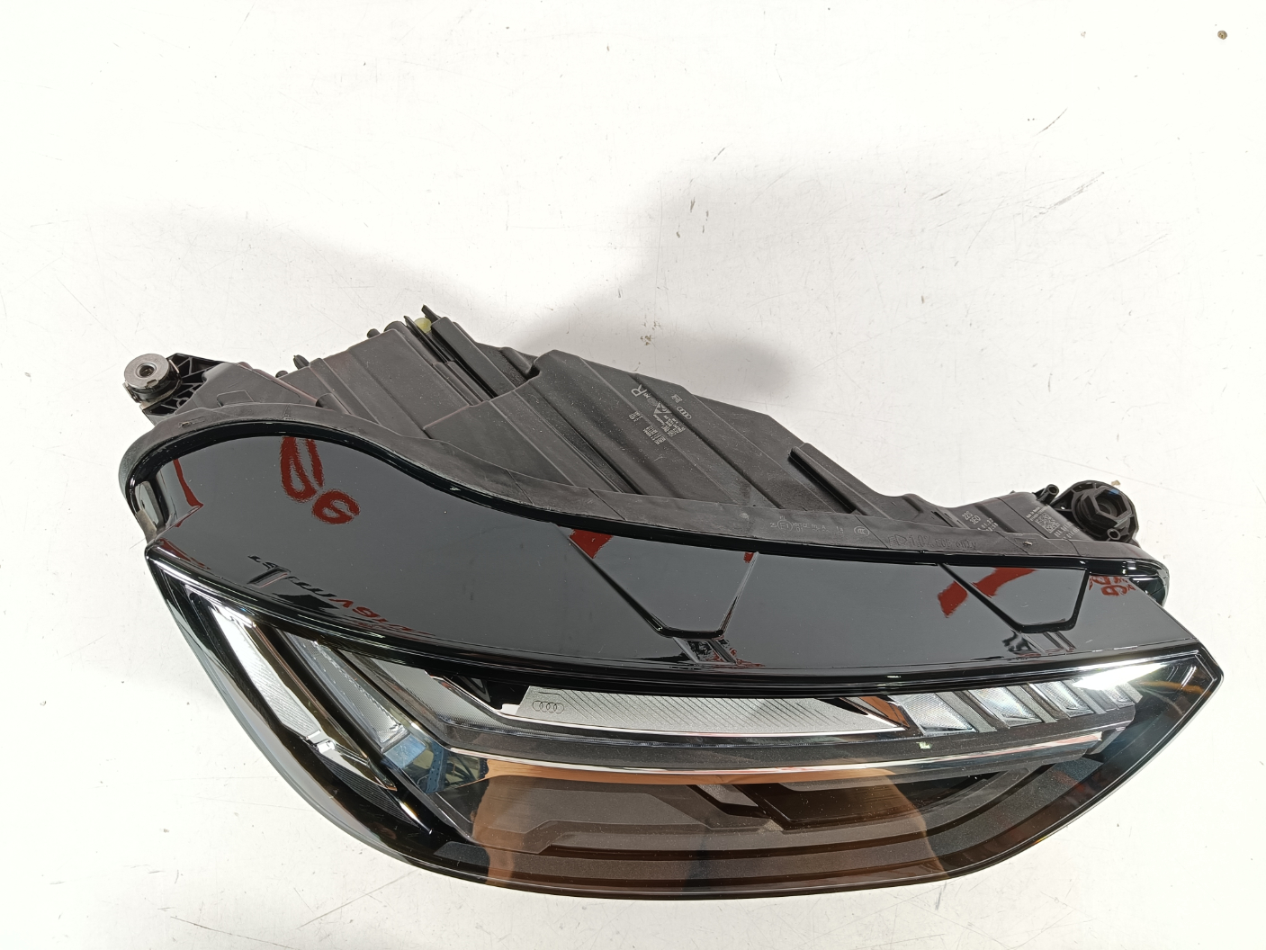 Audi Q5 esituli / headlight - pilt 2