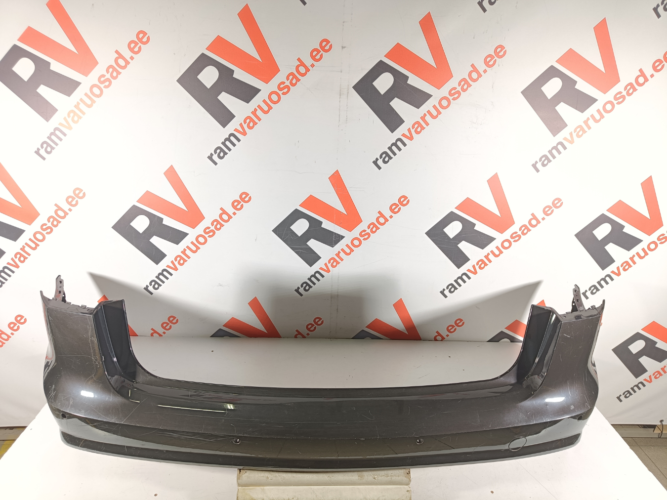 Audi A6 C7 tagastange / rear bumper