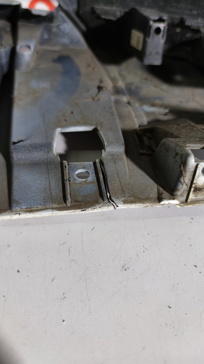 Land Rover RR Sport L461 esistange / front bumper - pilt 5