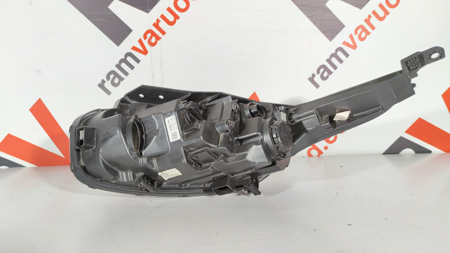 Kia Ceed esituli / headlight  - pilt 2