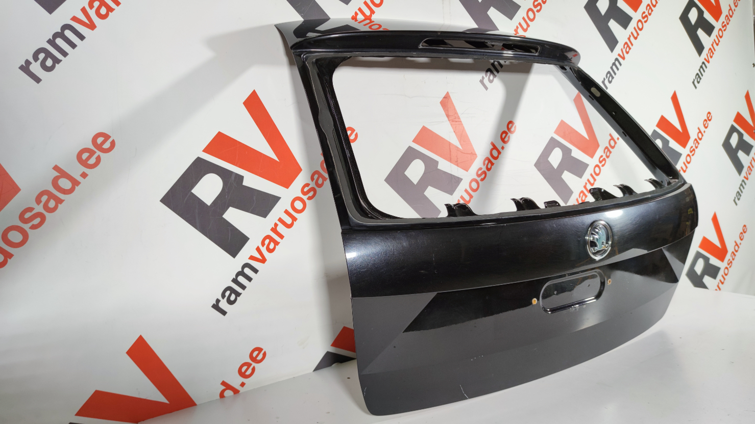 Skoda Octavia tagaluuk / trunk lid - pilt 2