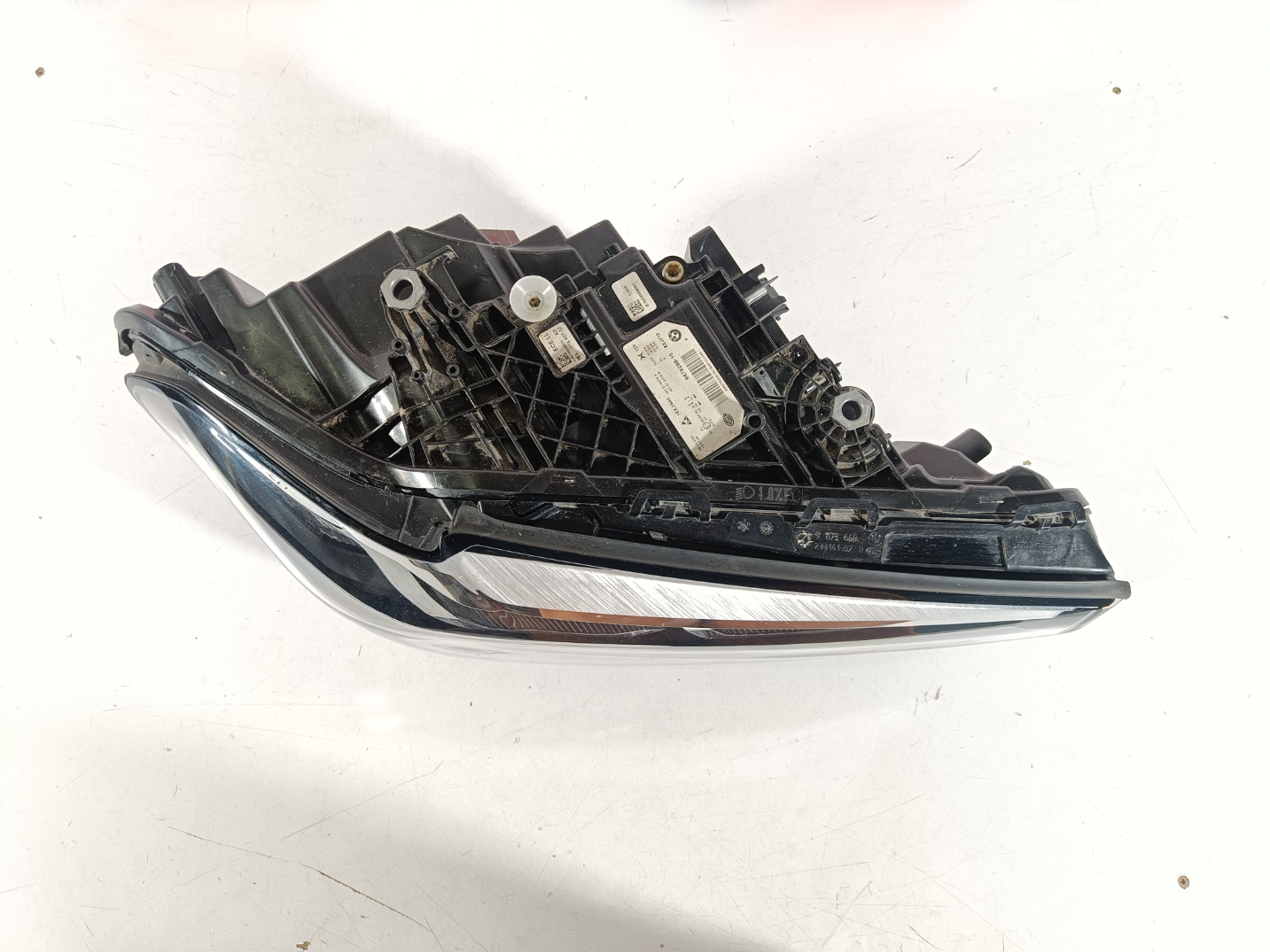 BMW 5 G30 esituli / headlight - pilt 2