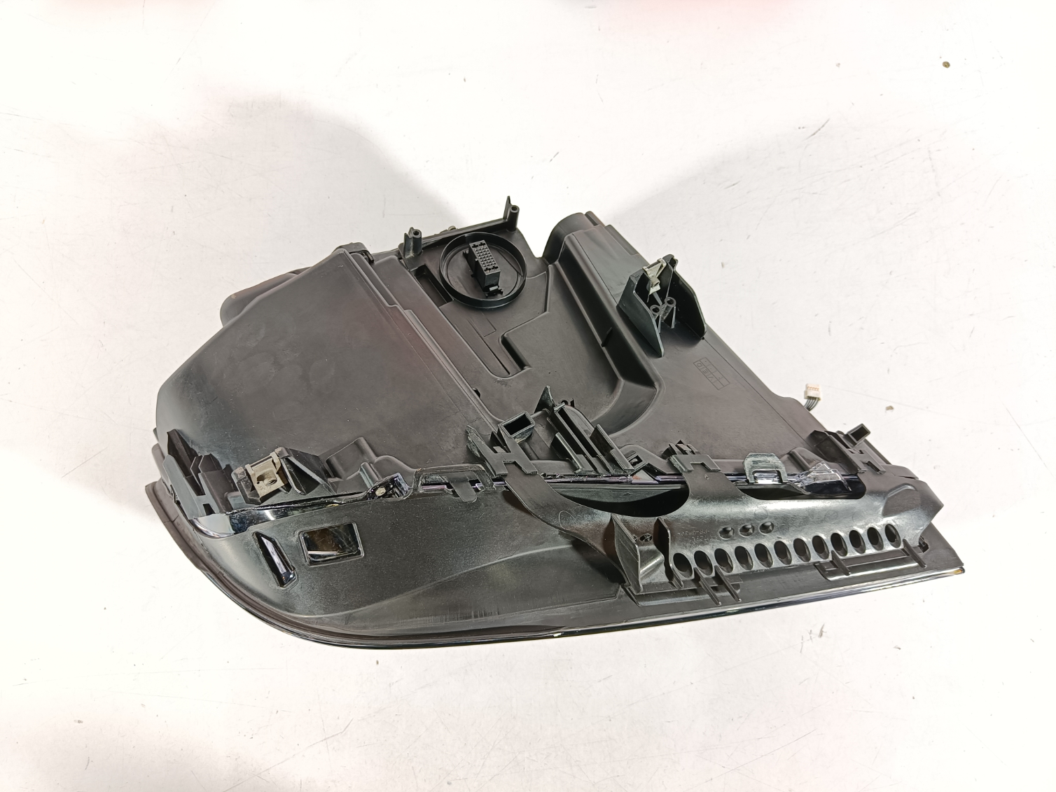 BMW 7 F01/02 esituli / headlight - pilt 4