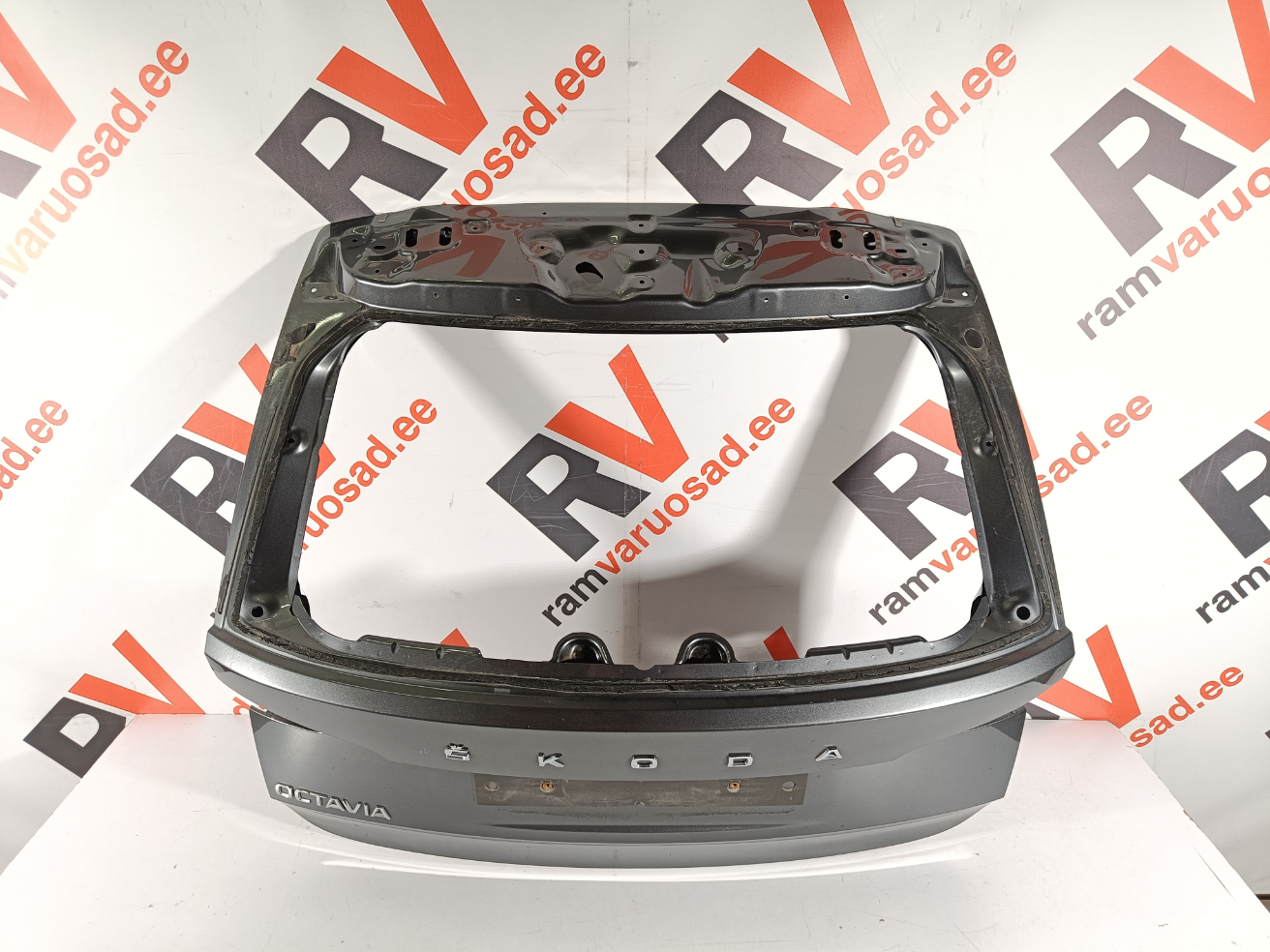 Skoda Octavia tagaluuk / trunk lid