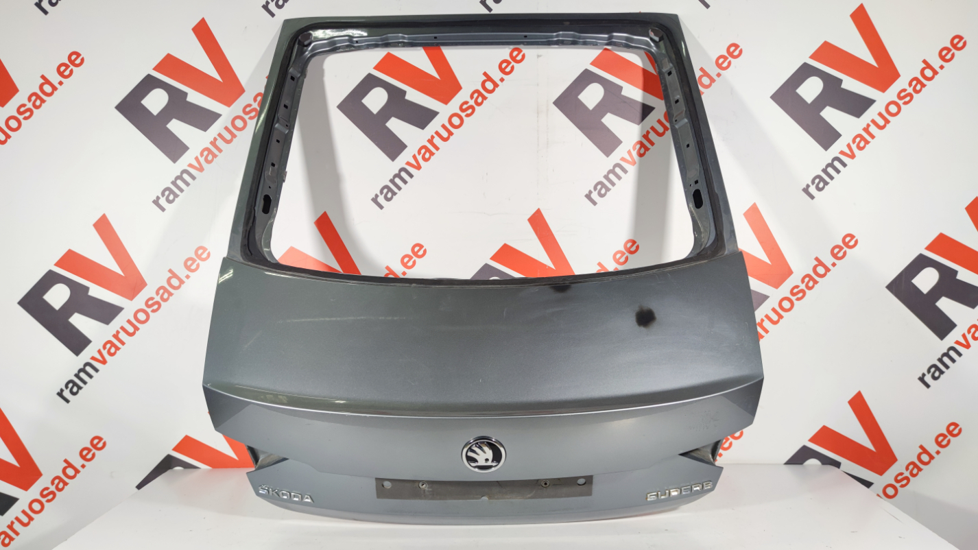 Skoda Superb tagaluuk / trunk lid