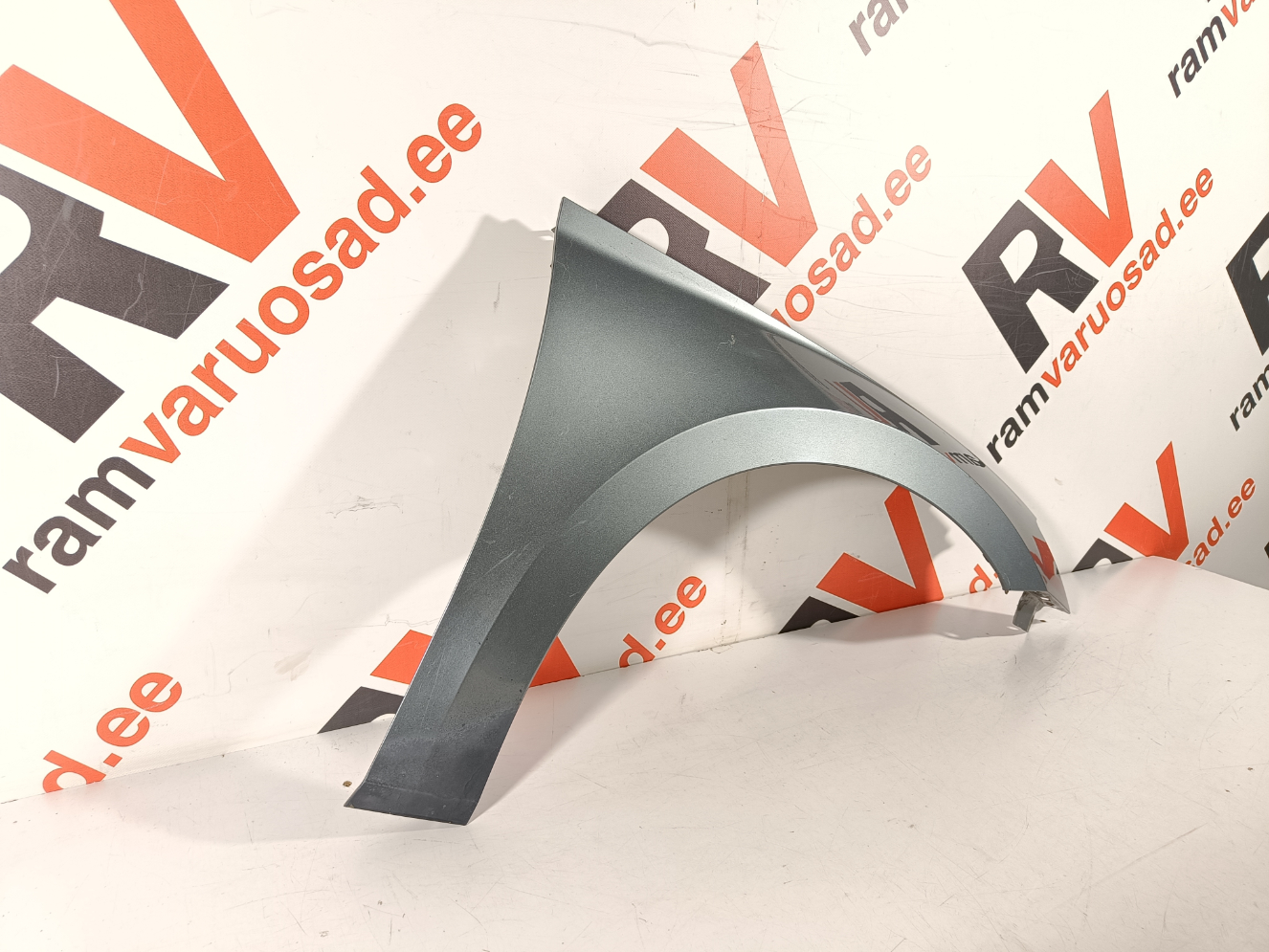 Skoda Superb esitiib / front fender - pilt 2