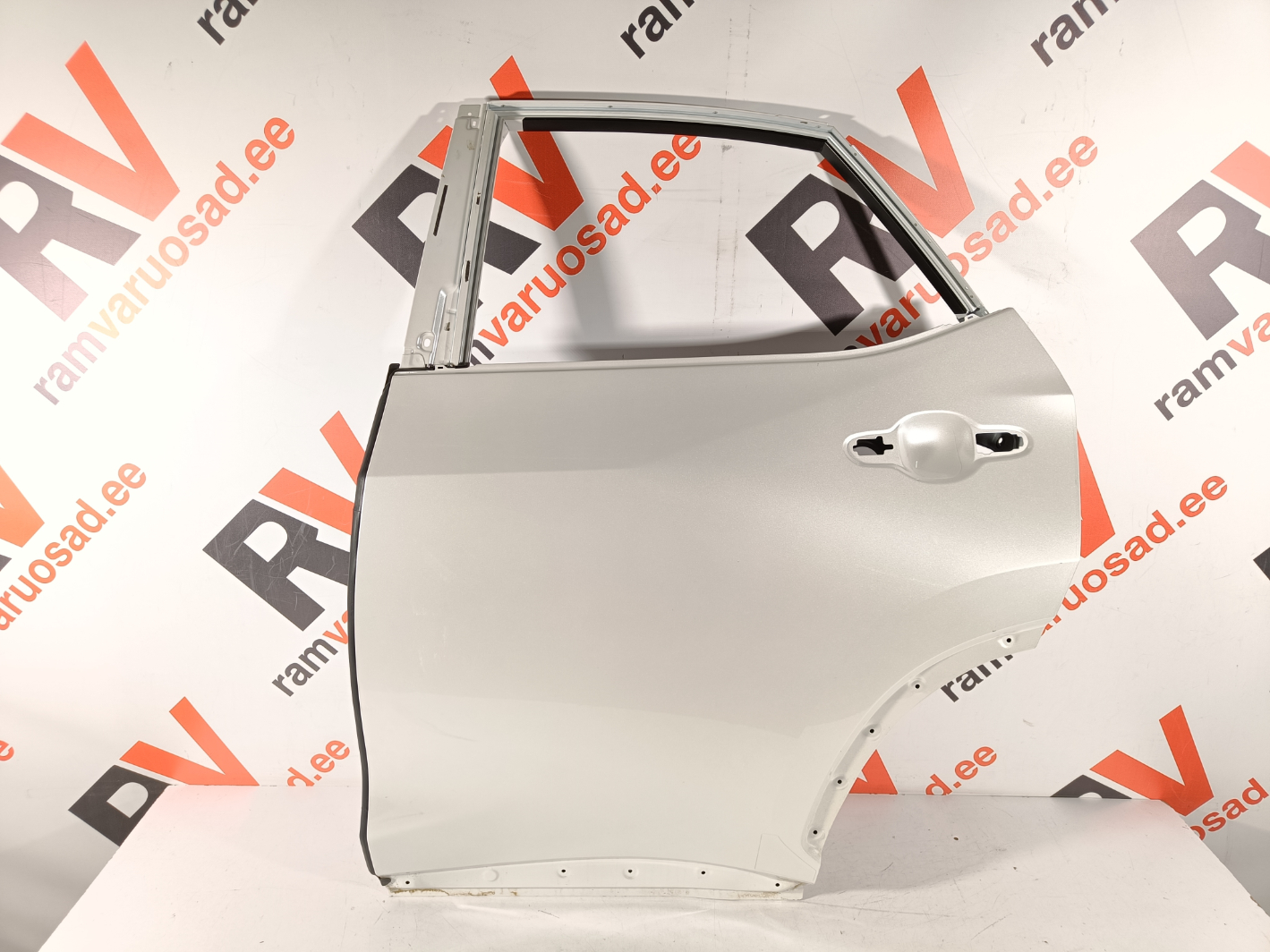 Lexus NX tagauks / rear doors