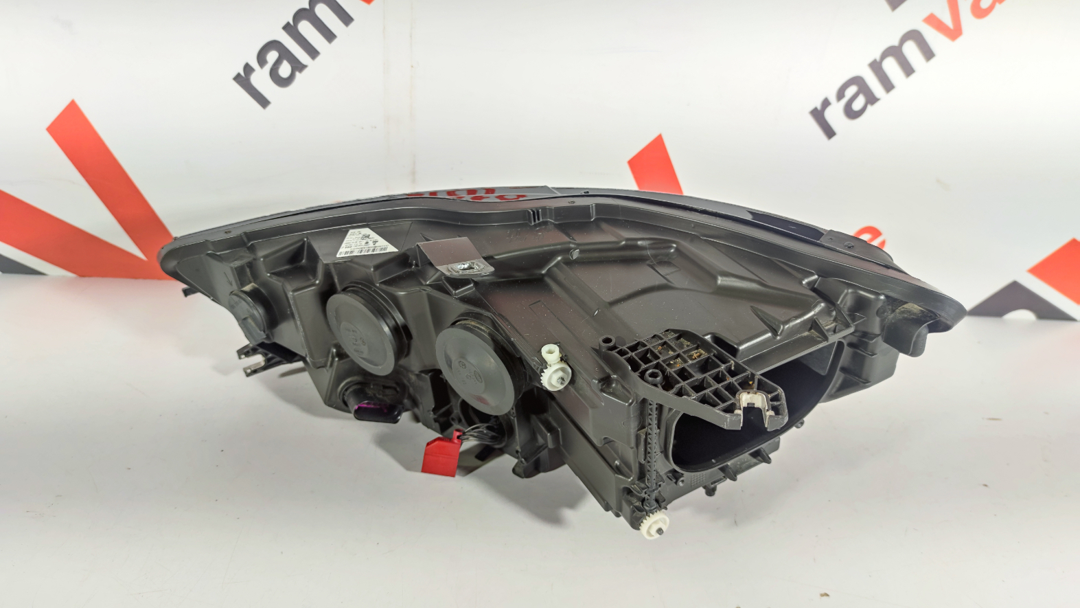 Audi A6C7 esituli / headlight - pilt 4