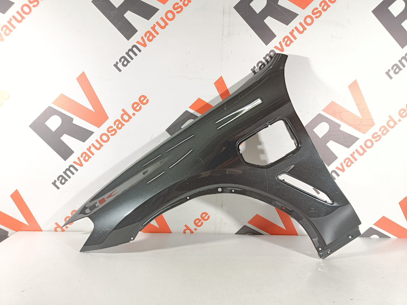 BMW X3 G01 esitiib / front fender