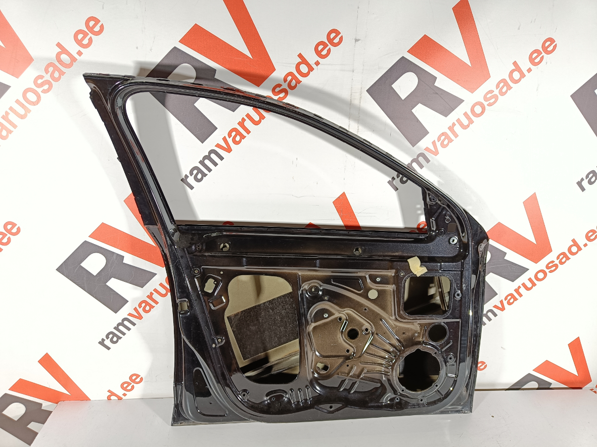 Skoda Octavia esiuks / front door - pilt 4