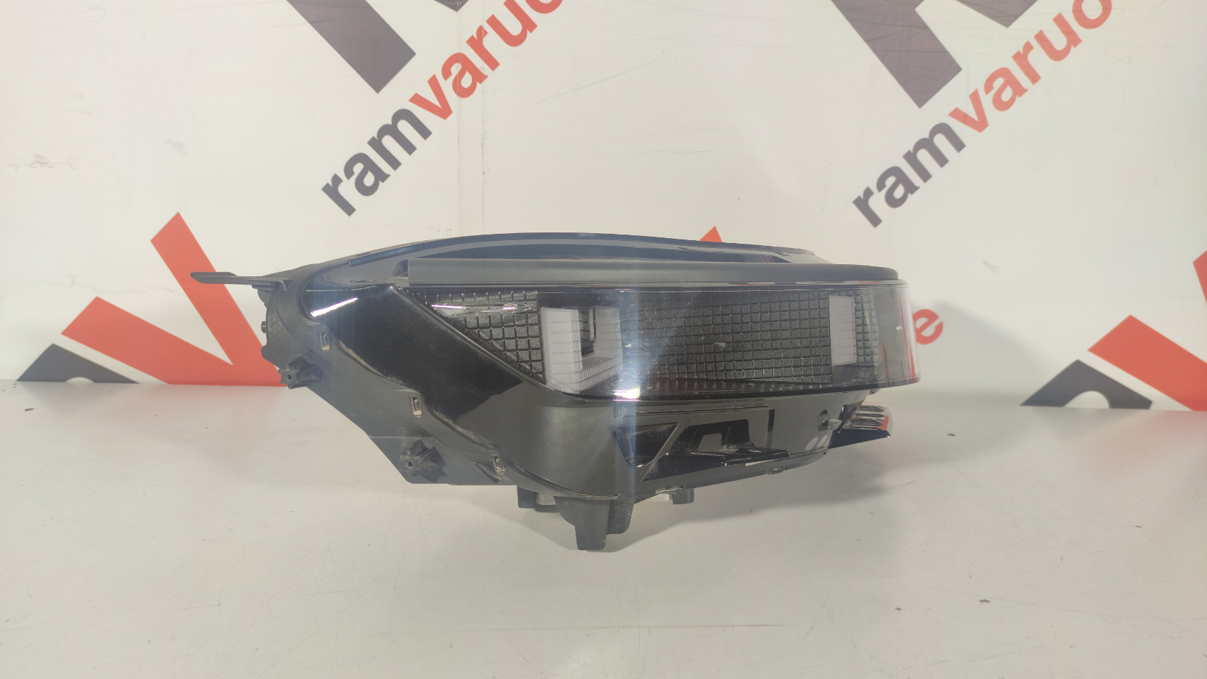 Hyndai Ioniq 5 esituli / headlight - pilt 3