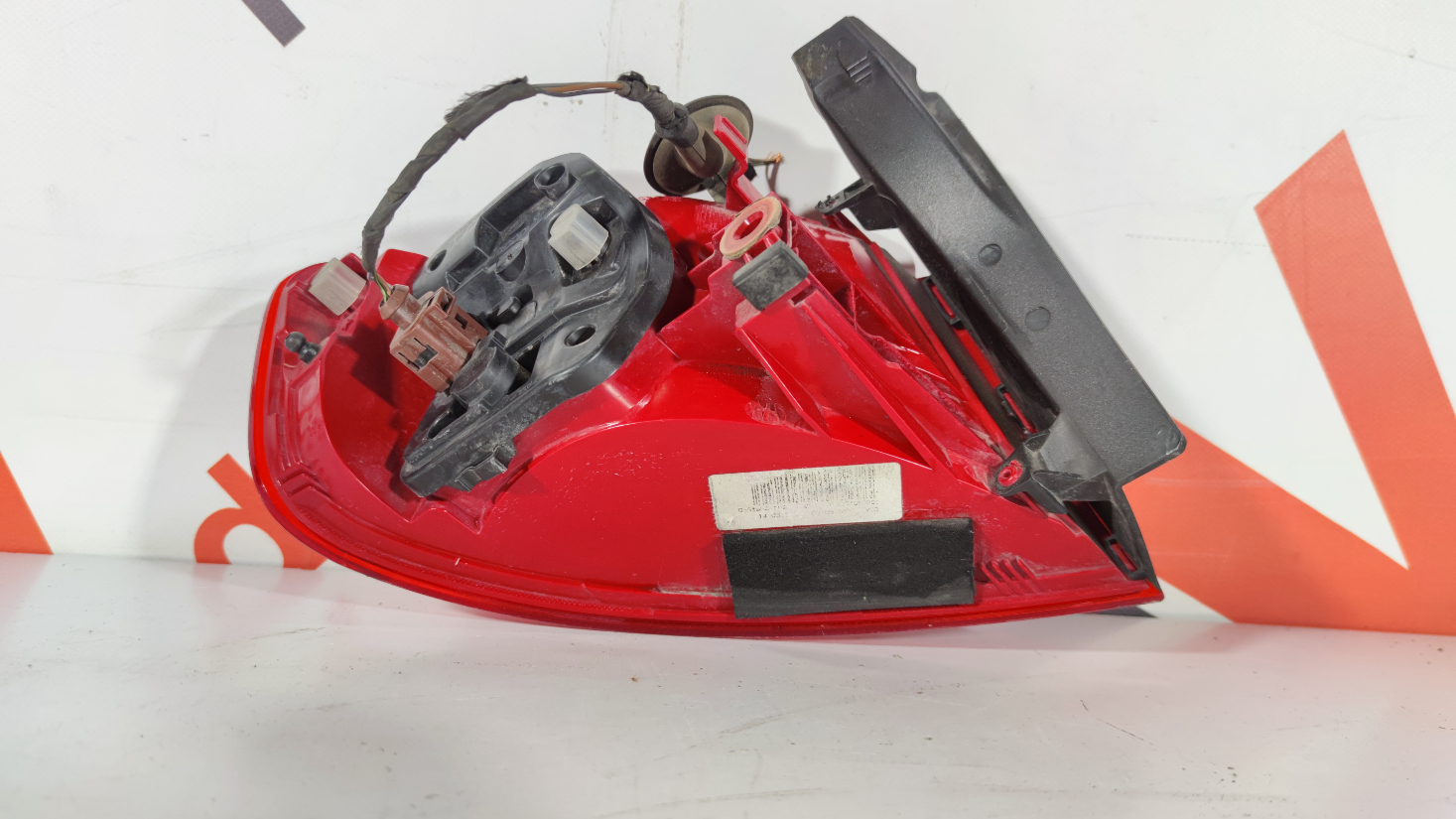 Audi A4 B8 tagatuli / rearlight - pilt 5