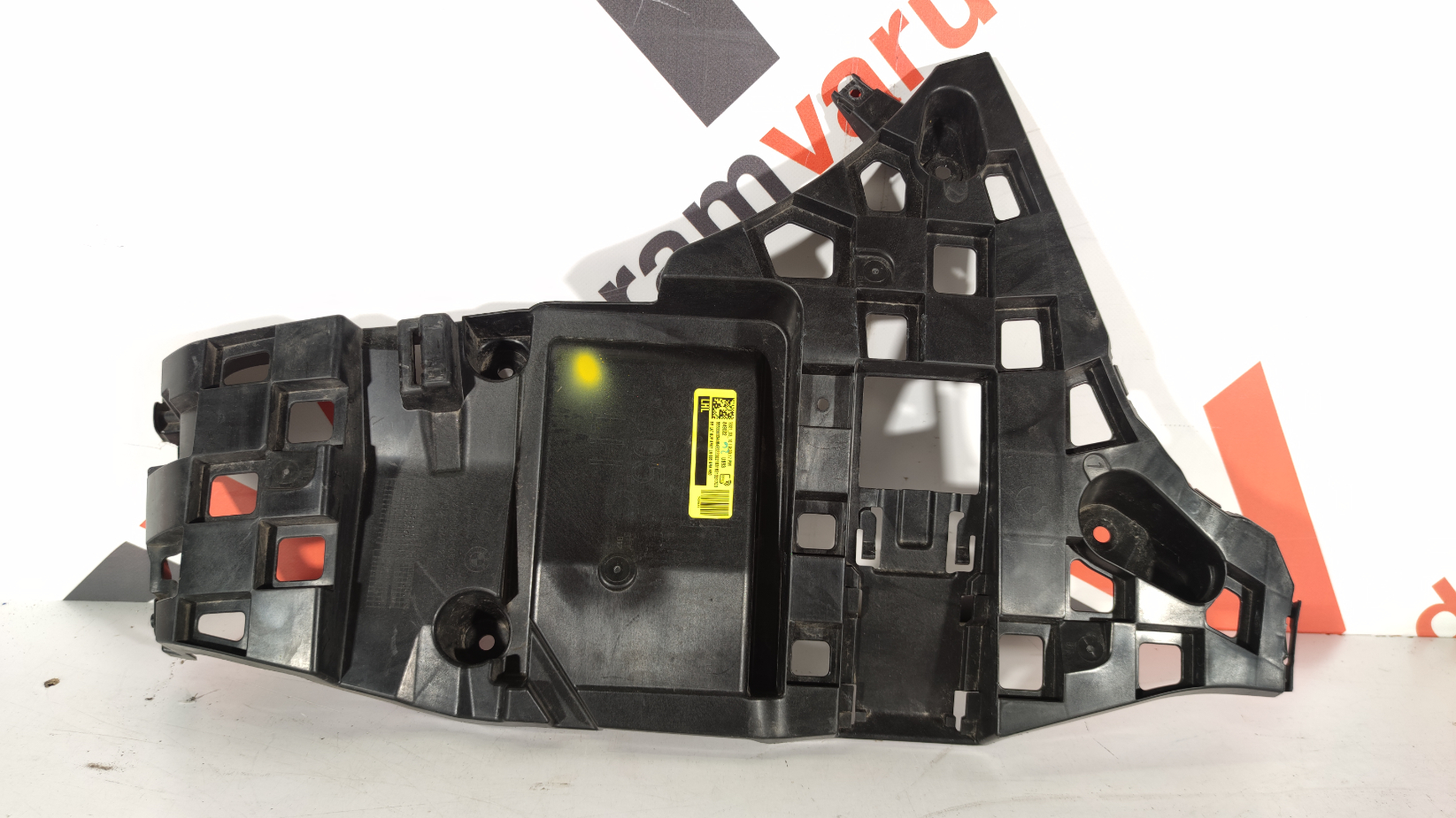 BMW G05 X5 stange kinnitus / rear bumper bracket