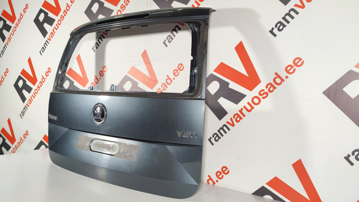 Skoda Yeti tagaluuk / trunk lid - pilt 3