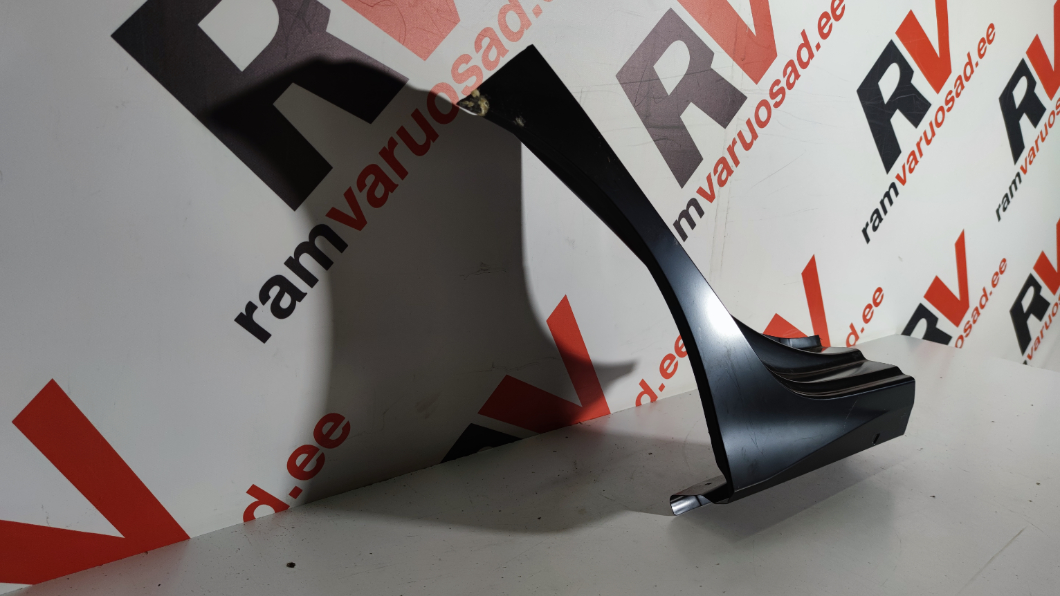 Audi A3 küljekarp / rocker - pilt 2