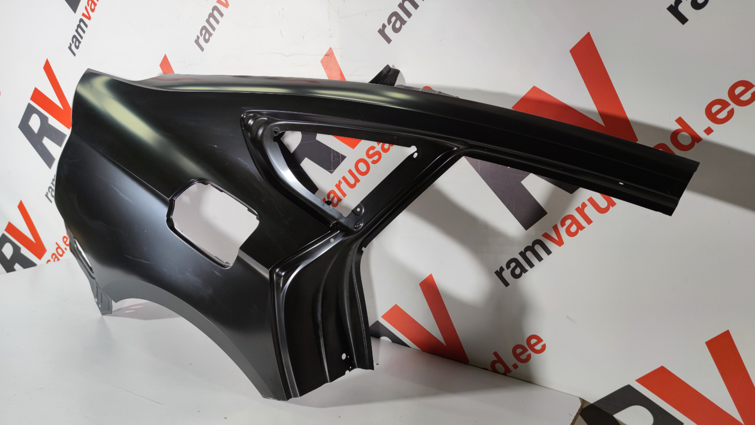 Audi A5 tagatiib / rear fender - pilt 3