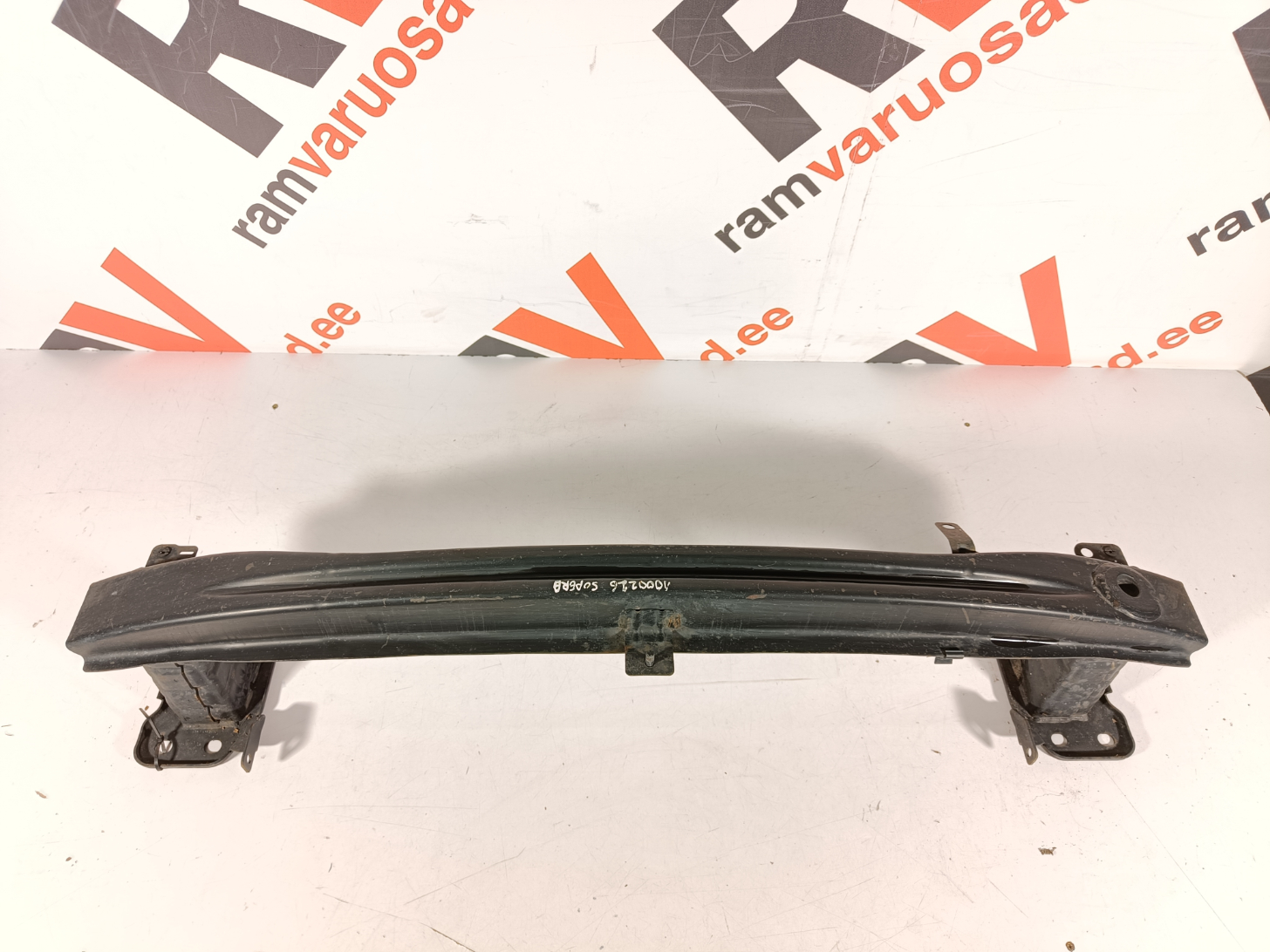 Skoda Superb II esitala / front support