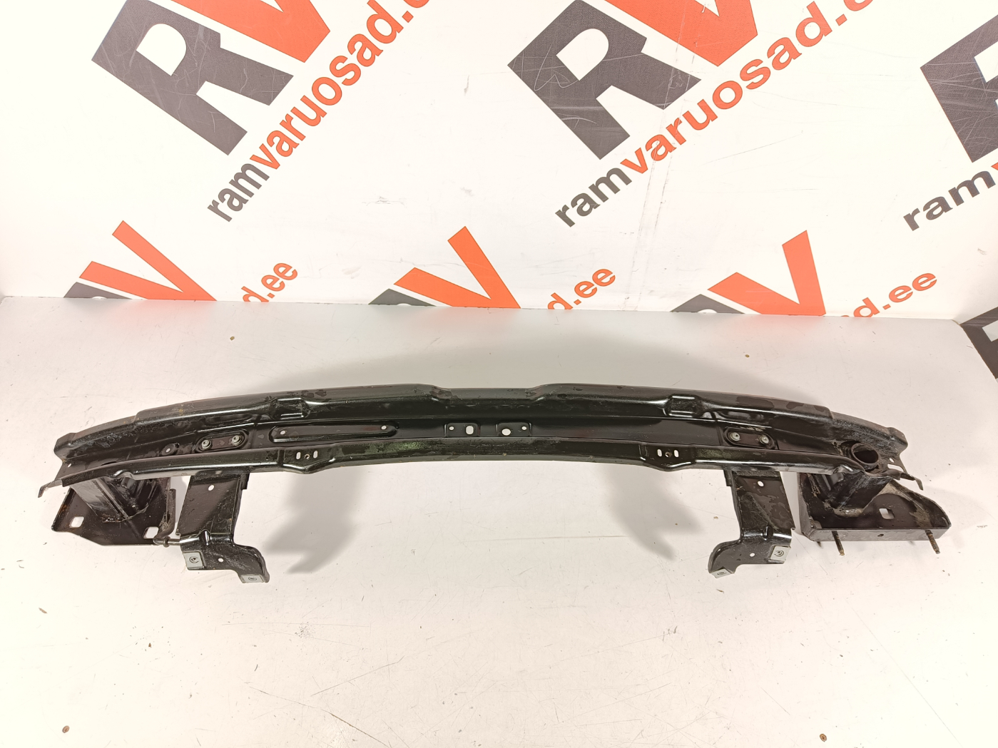Land Rover Discovery Sport tagatala / rear support