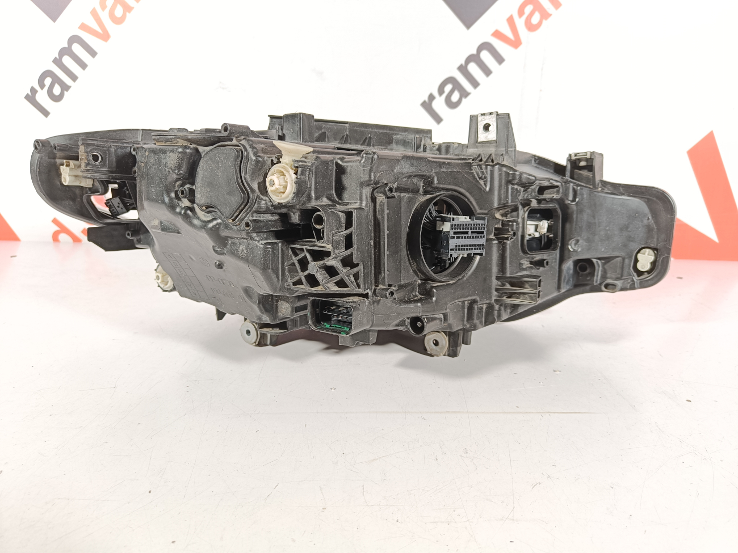 BMW 3 F30 esituli / headlight - pilt 3