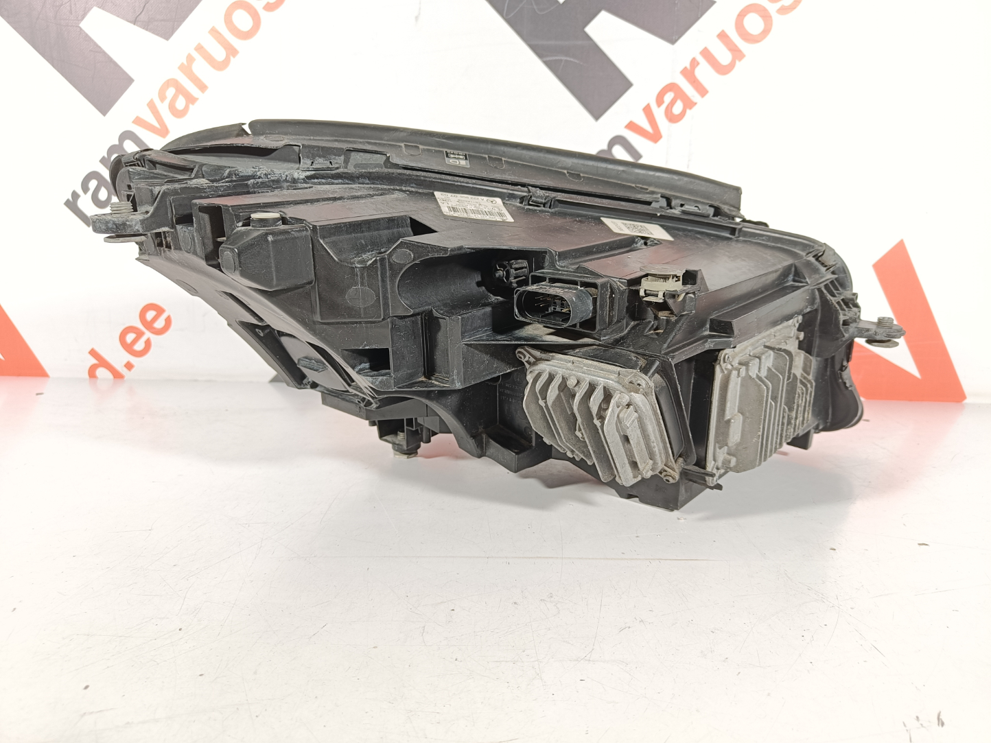 Mercedes S W222 esituli / headlight - pilt 3