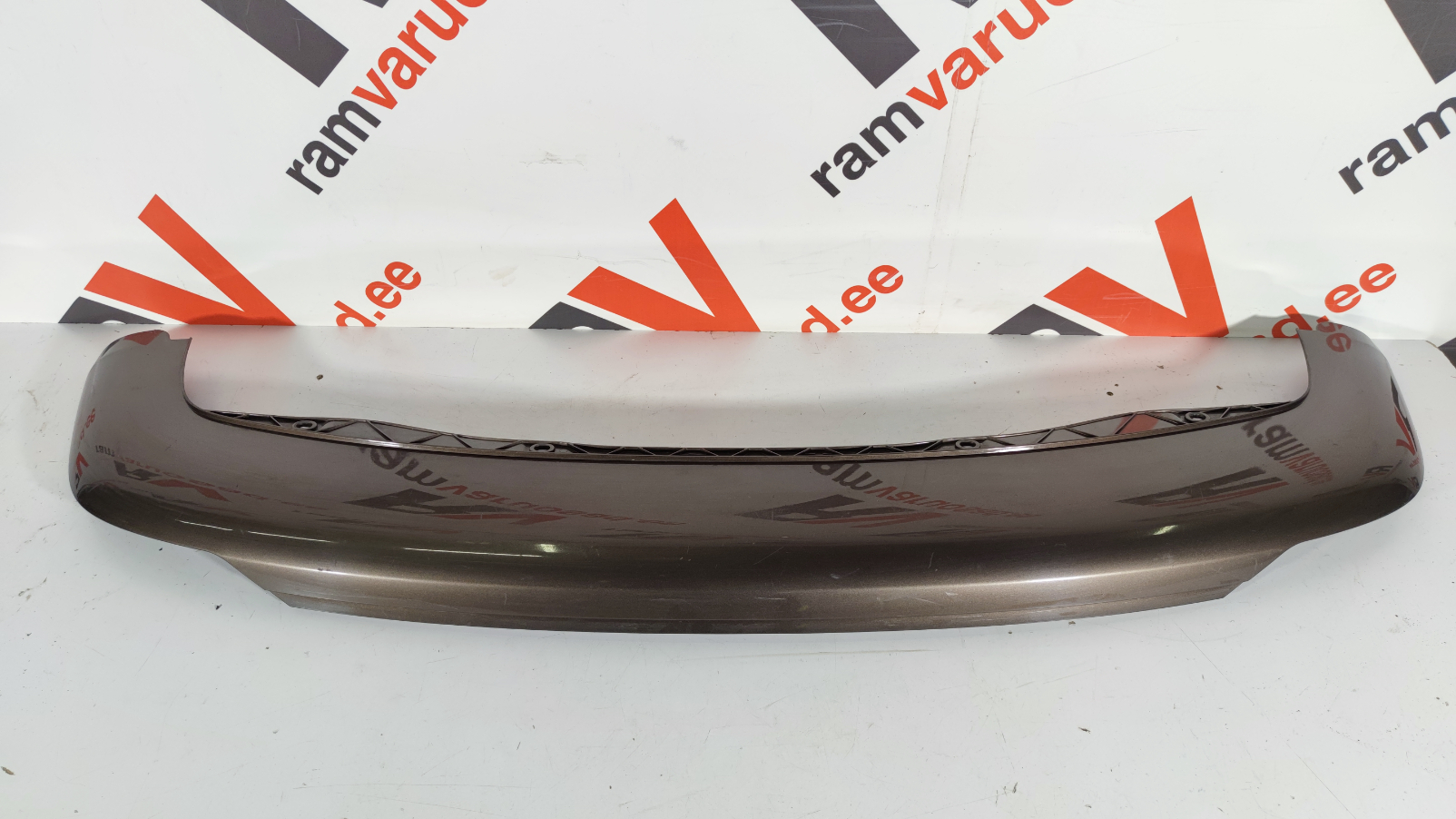 Volkswagen Touran tagastange spoiler / rearbumper spoiler