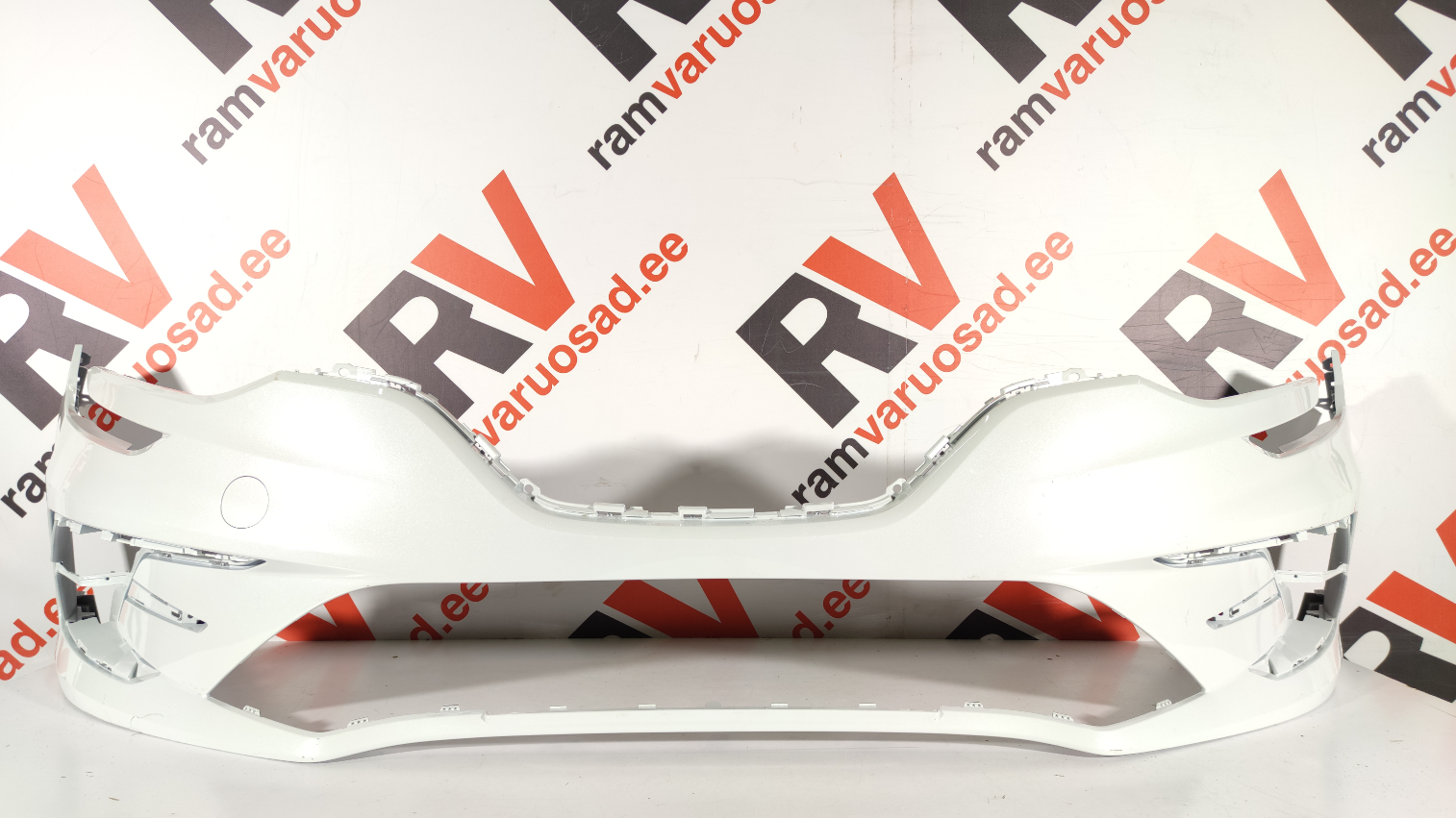 Renault Megane 4 esistange / front bumper