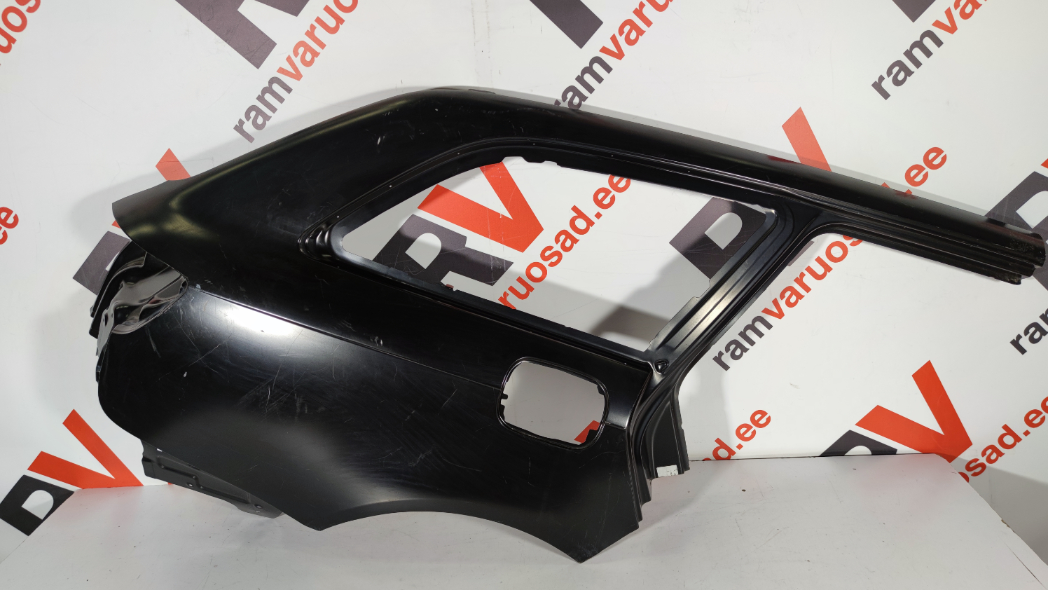 Audi A6C6 tagatiib / rear fender