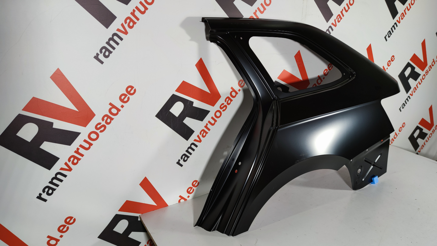 Skoda Superb tagatiib / rear fender - pilt 2