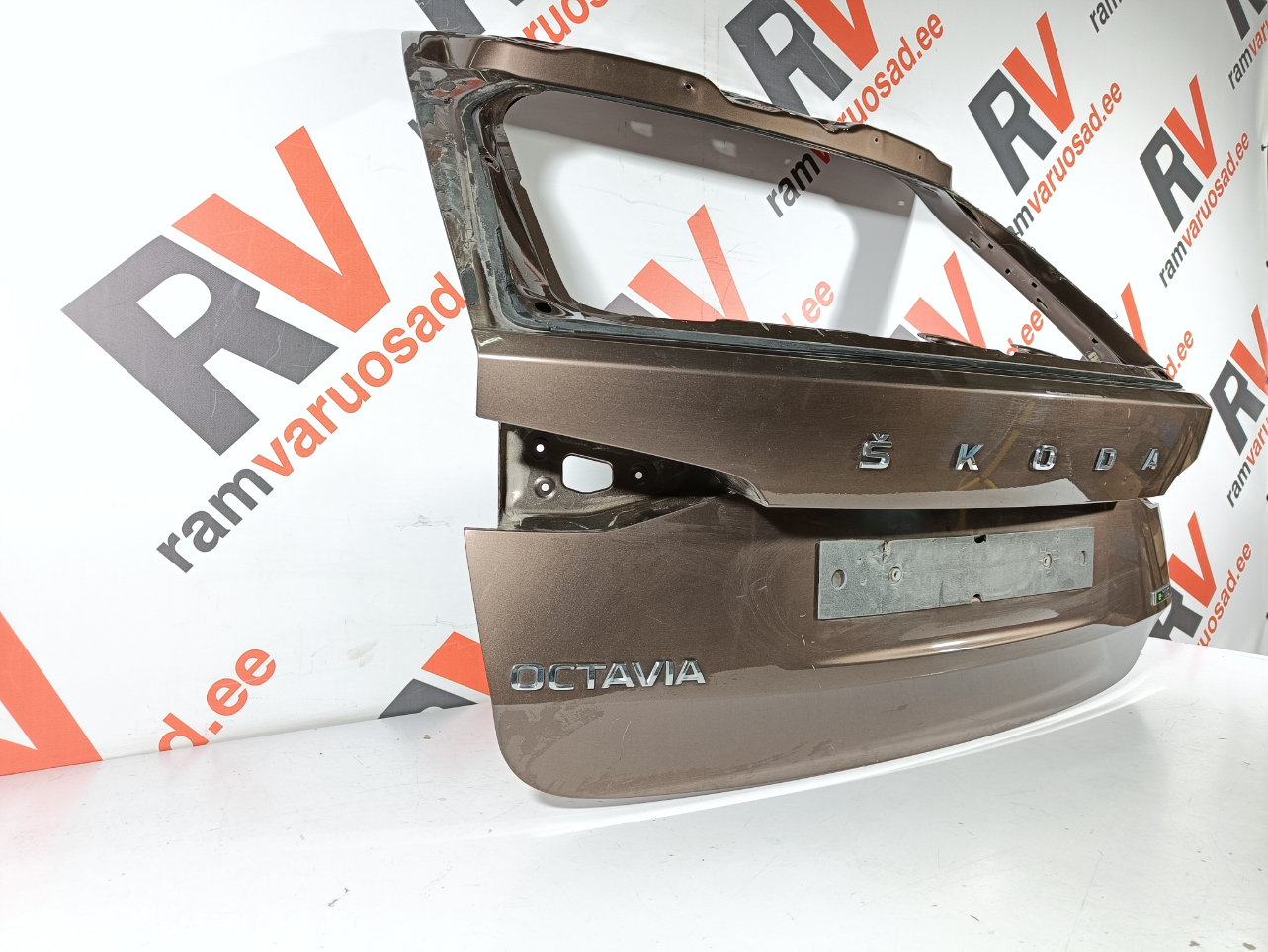 Skoda Octavia tagaluuk / trunk lid - pilt 2
