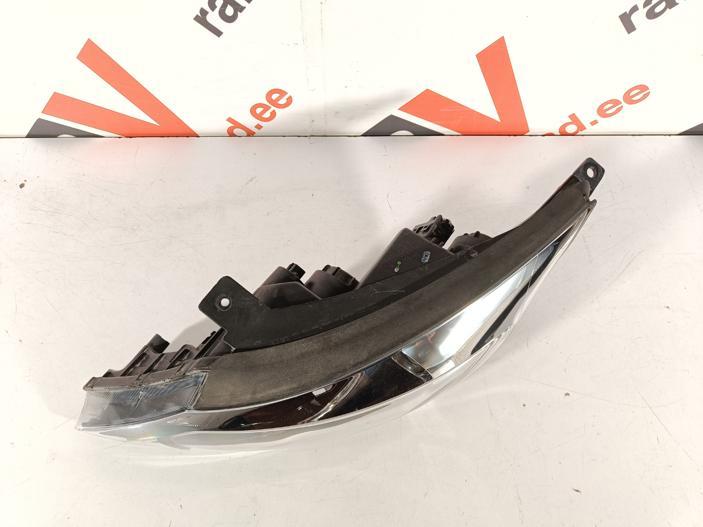 Kia Sportage esituli / headlight - pilt 2