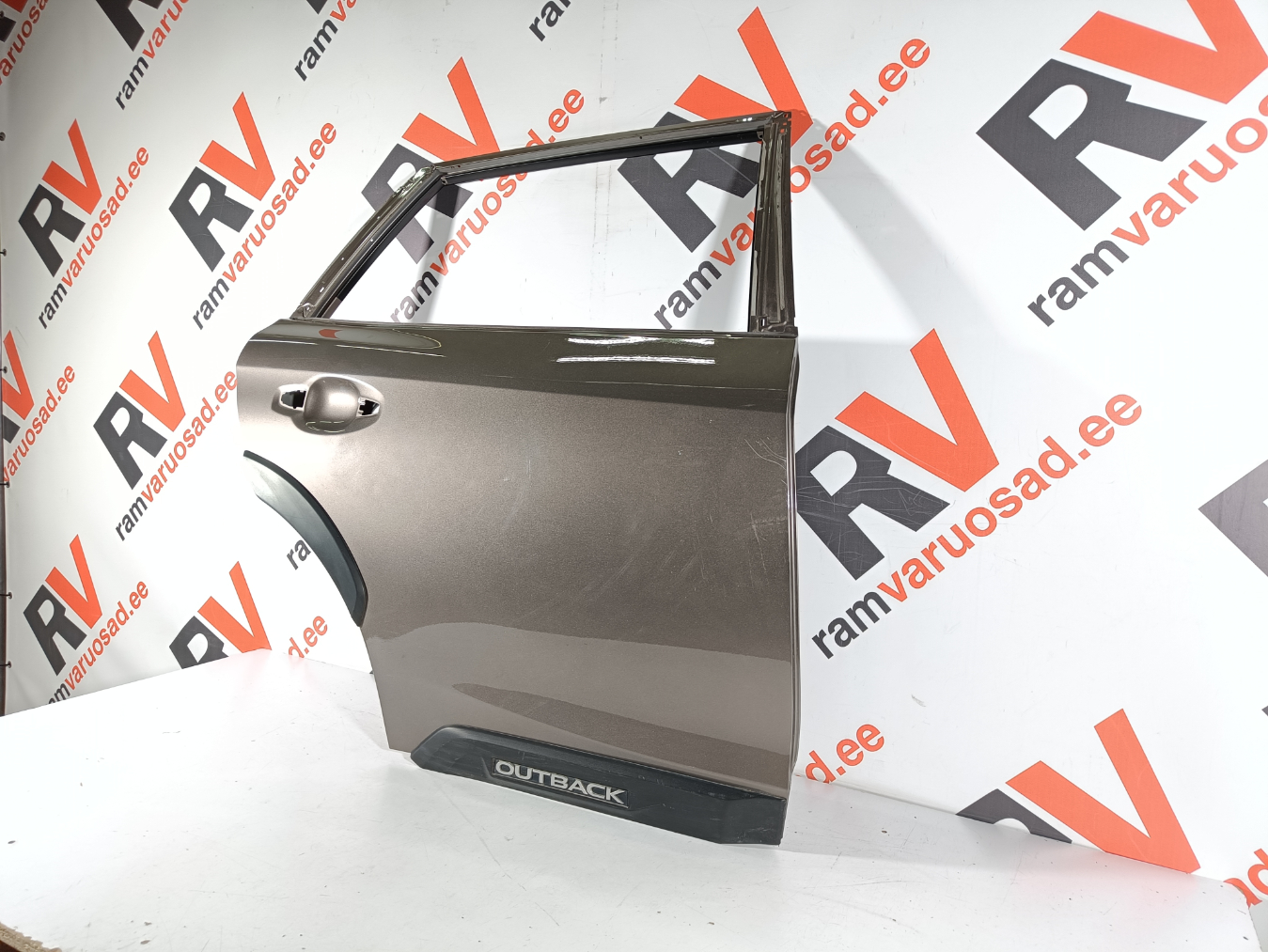Subaru Outback tagauks / rear doors - pilt 3