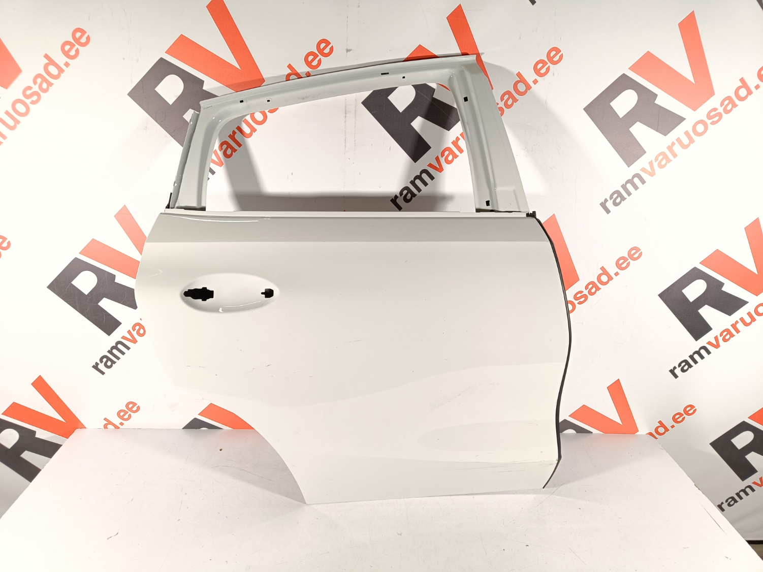 BMW X6 G06 tagauks / rear doors