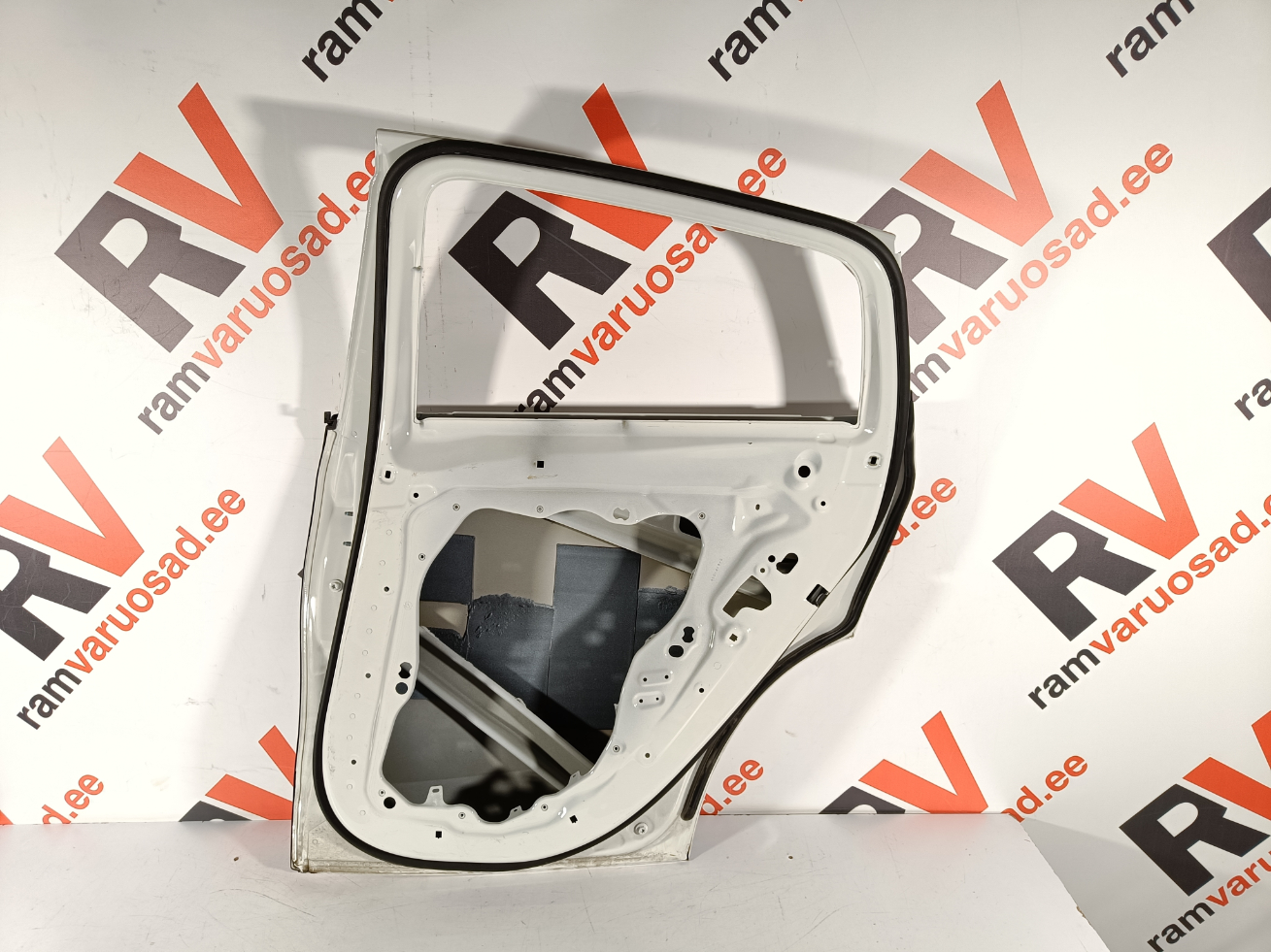 BMW X6 G06 tagauks / rear doors - pilt 4