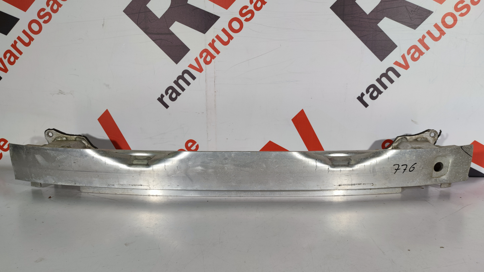 Audi A7 tagatala / rear support