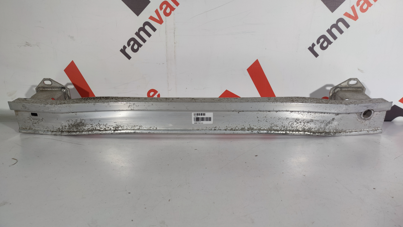 Mini Cooper F55 F56 F57 tagatala / rear bumper carrier