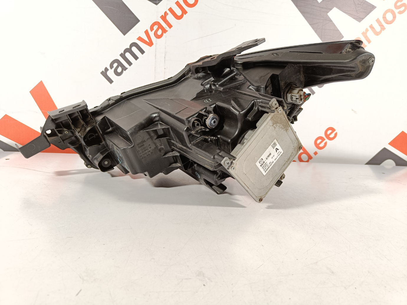 Mazda 3 esituli / headlight - pilt 3