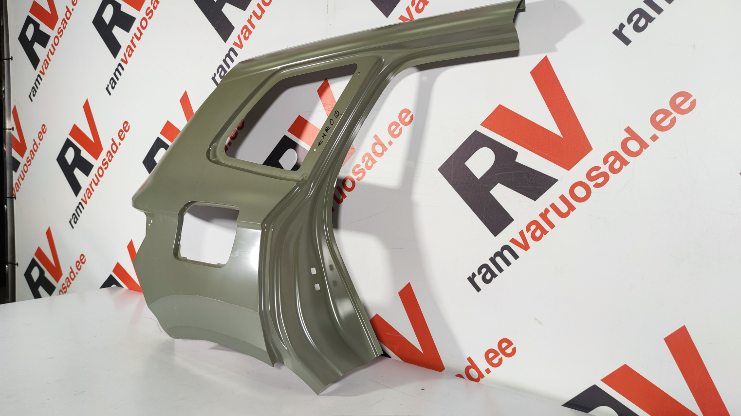 Skoda Karoq tagatiib / read fender - pilt 3
